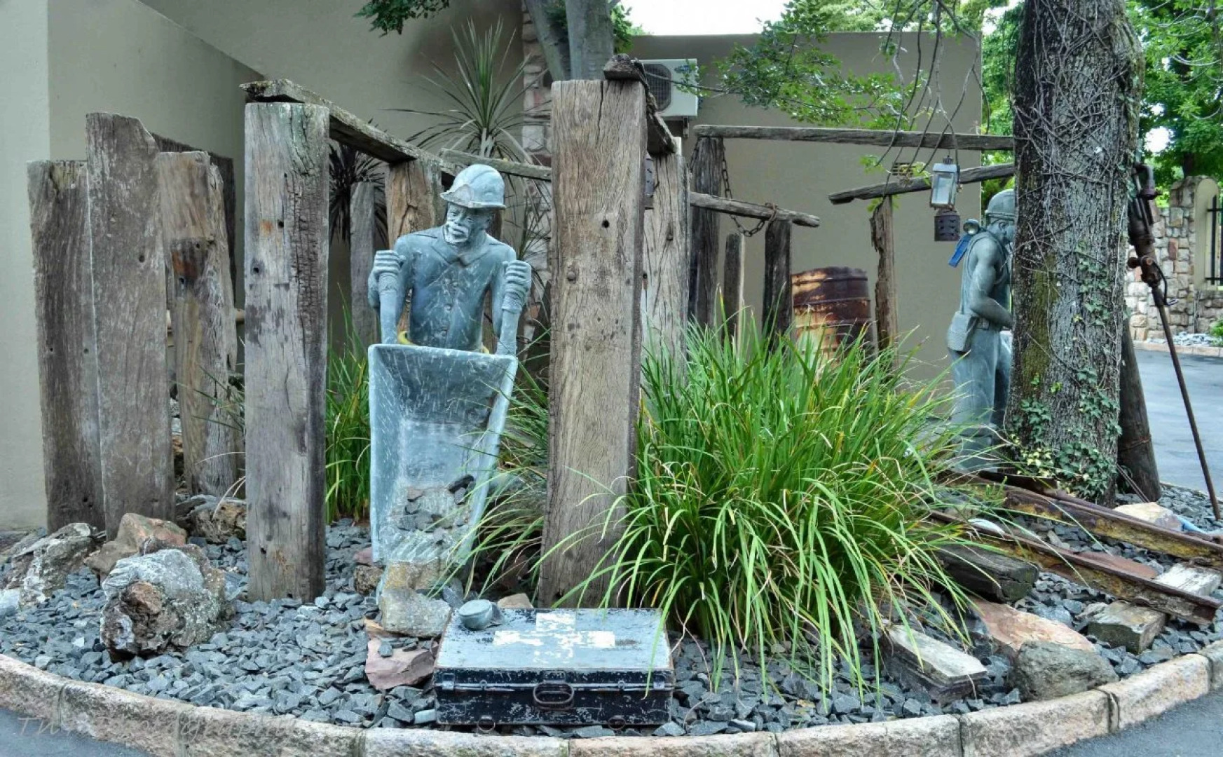 Five A Morris Bed and Breakfast