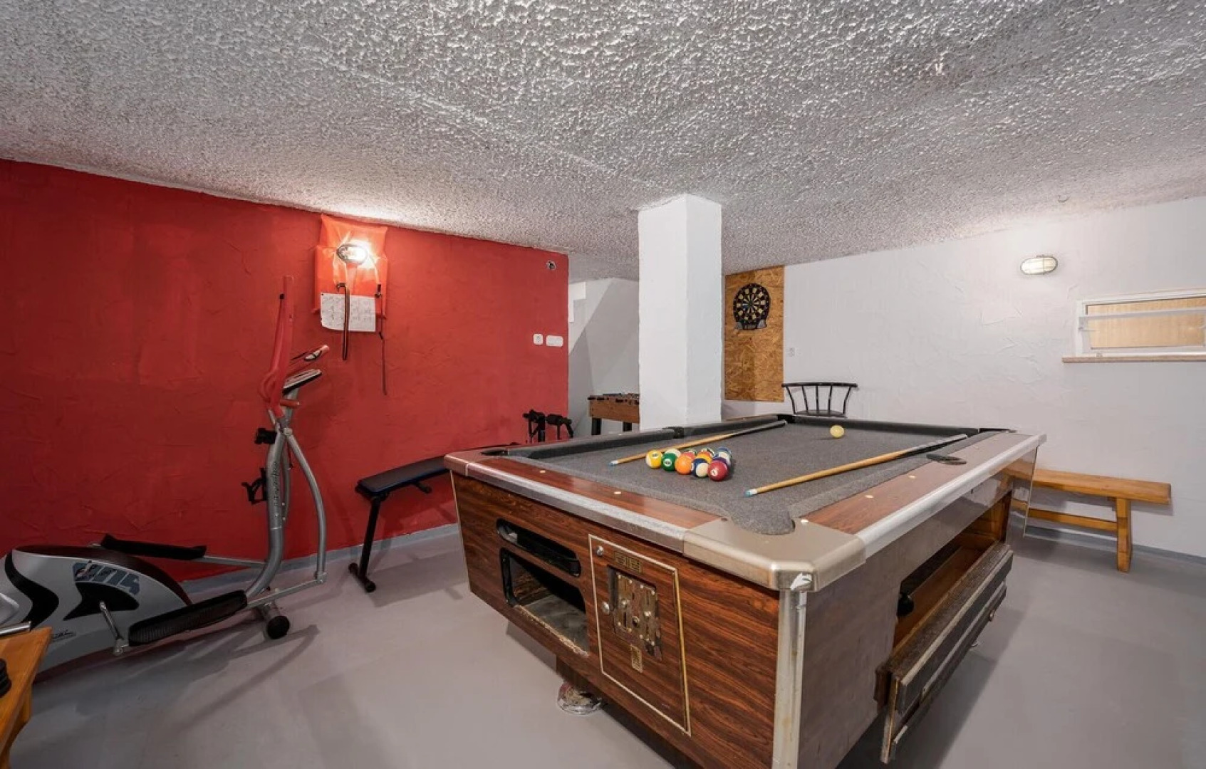 Stunning Home in Perci With Wifi and 5 Bedrooms