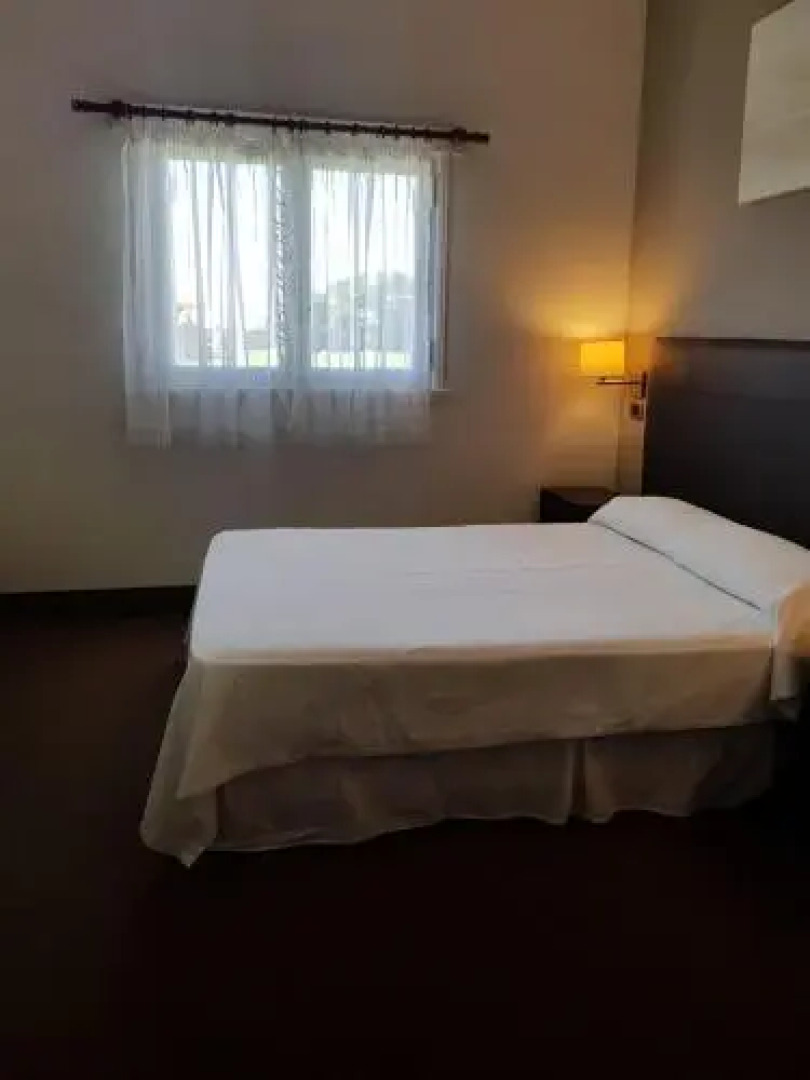 Hotel Tejas Rojas