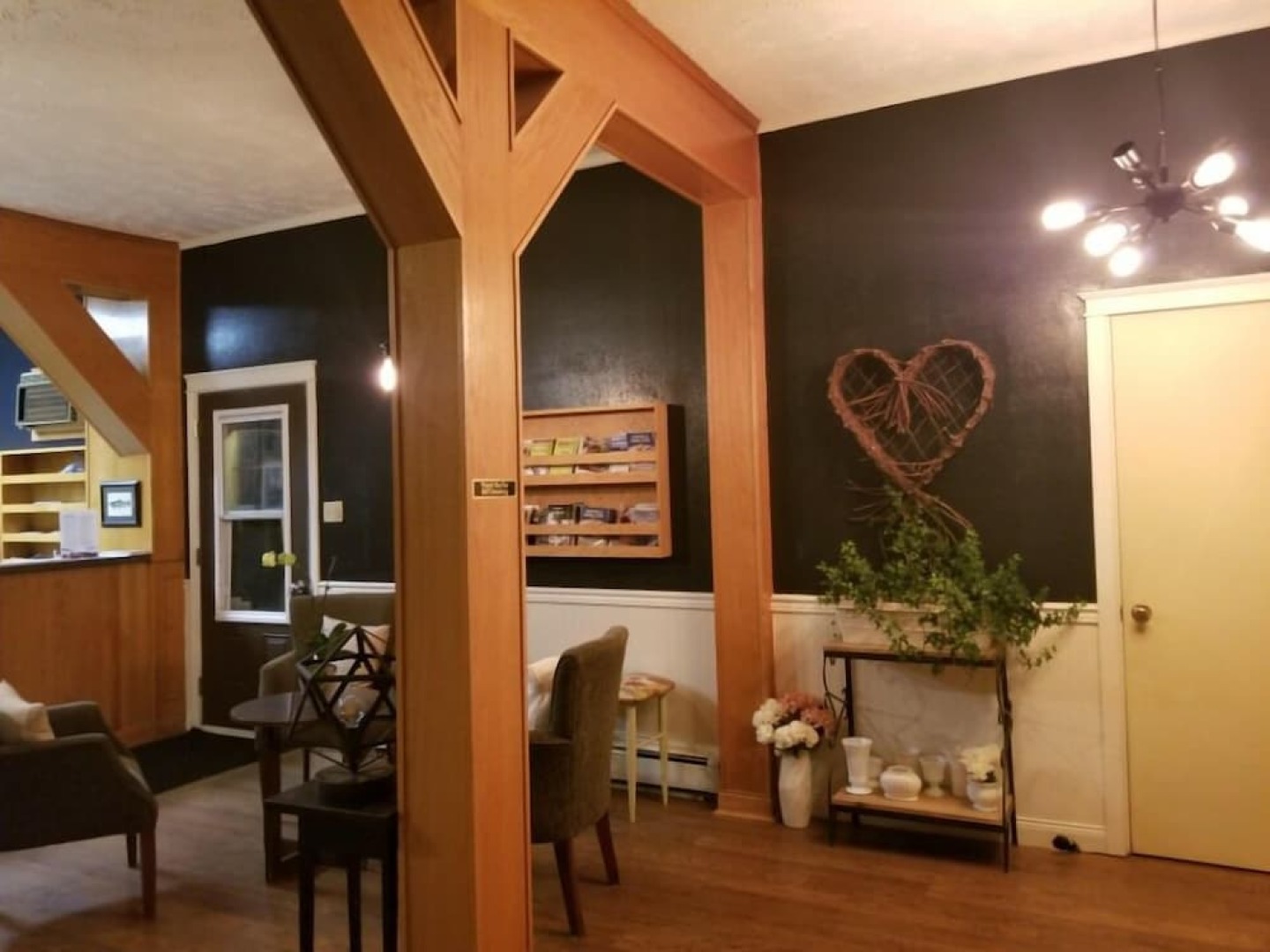 Silverwood Inn & Suites