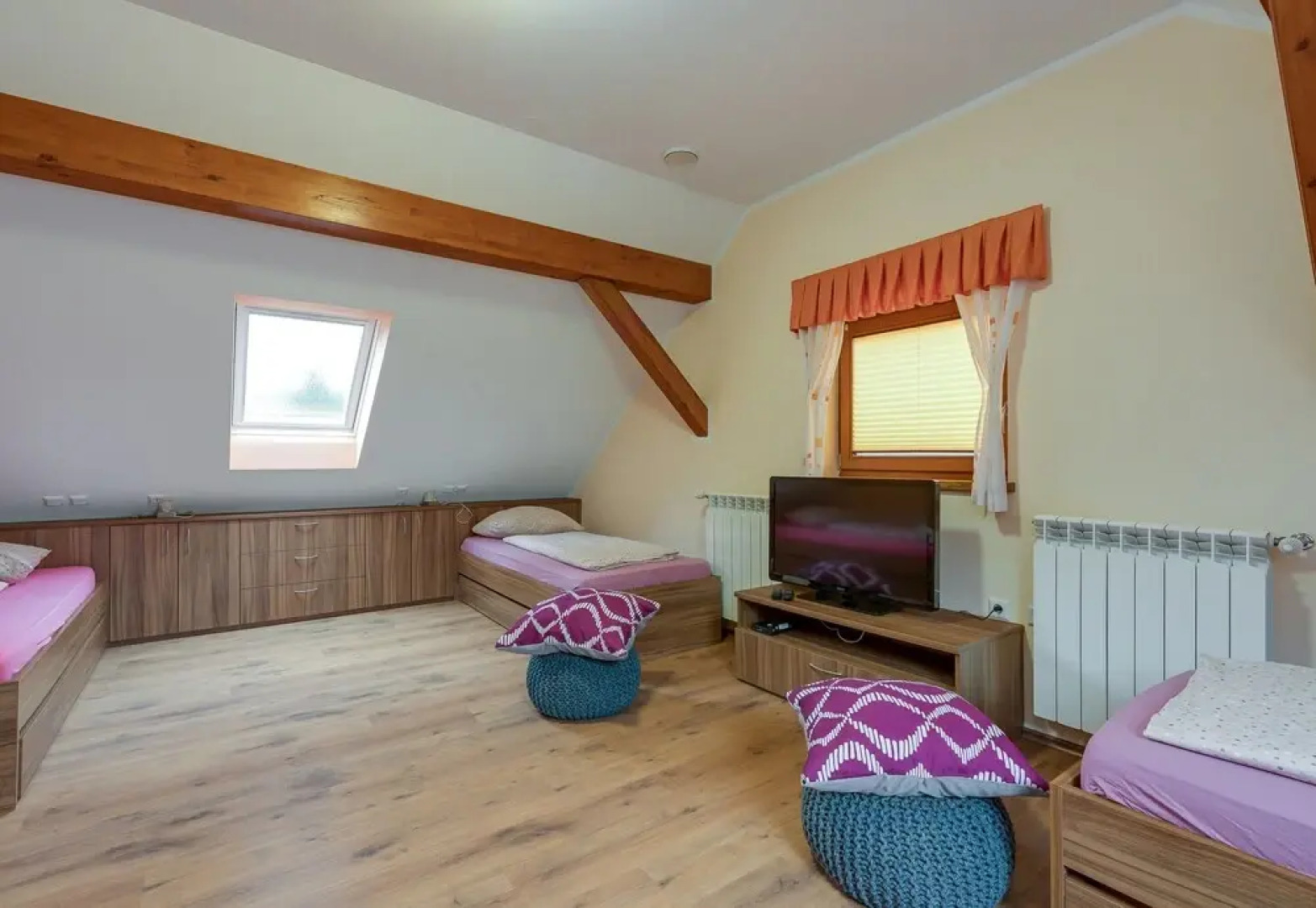 Countryside Hut 800m From Ski