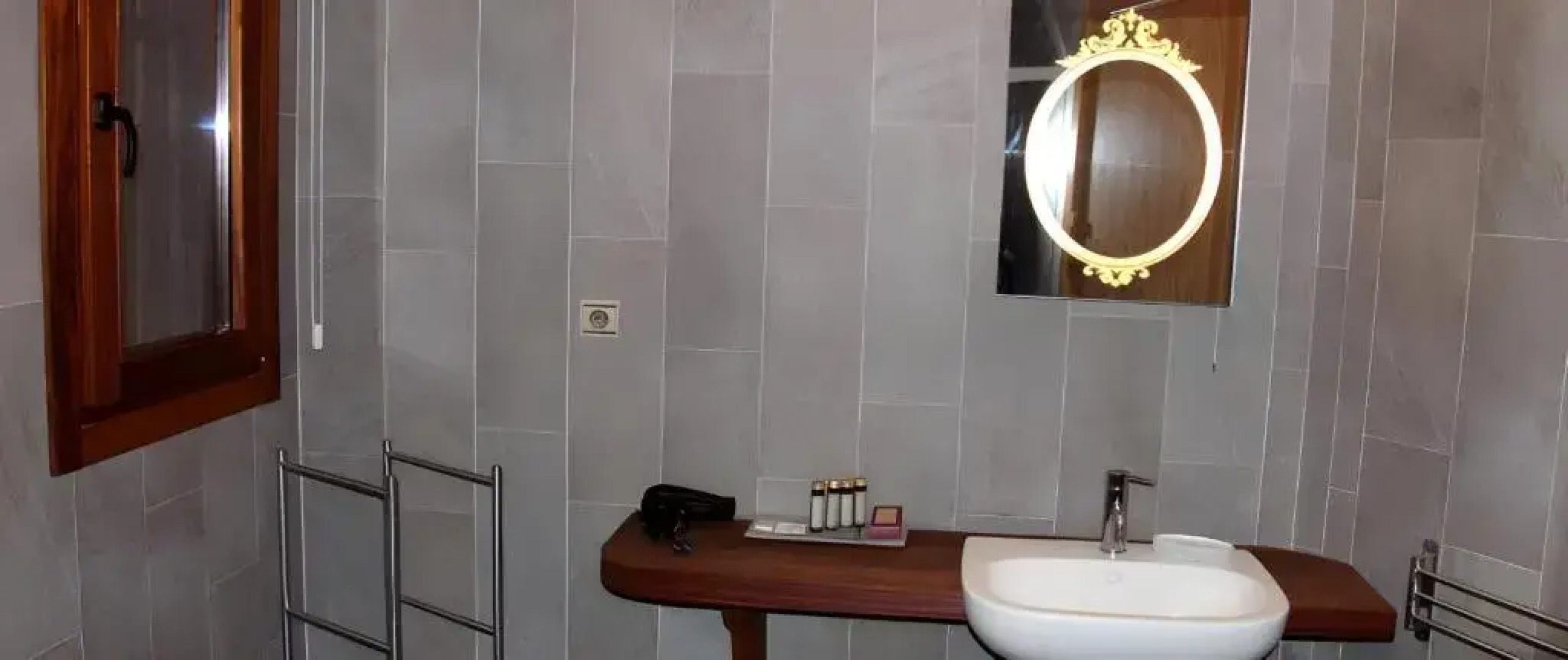 Hotel Quercus Tierra