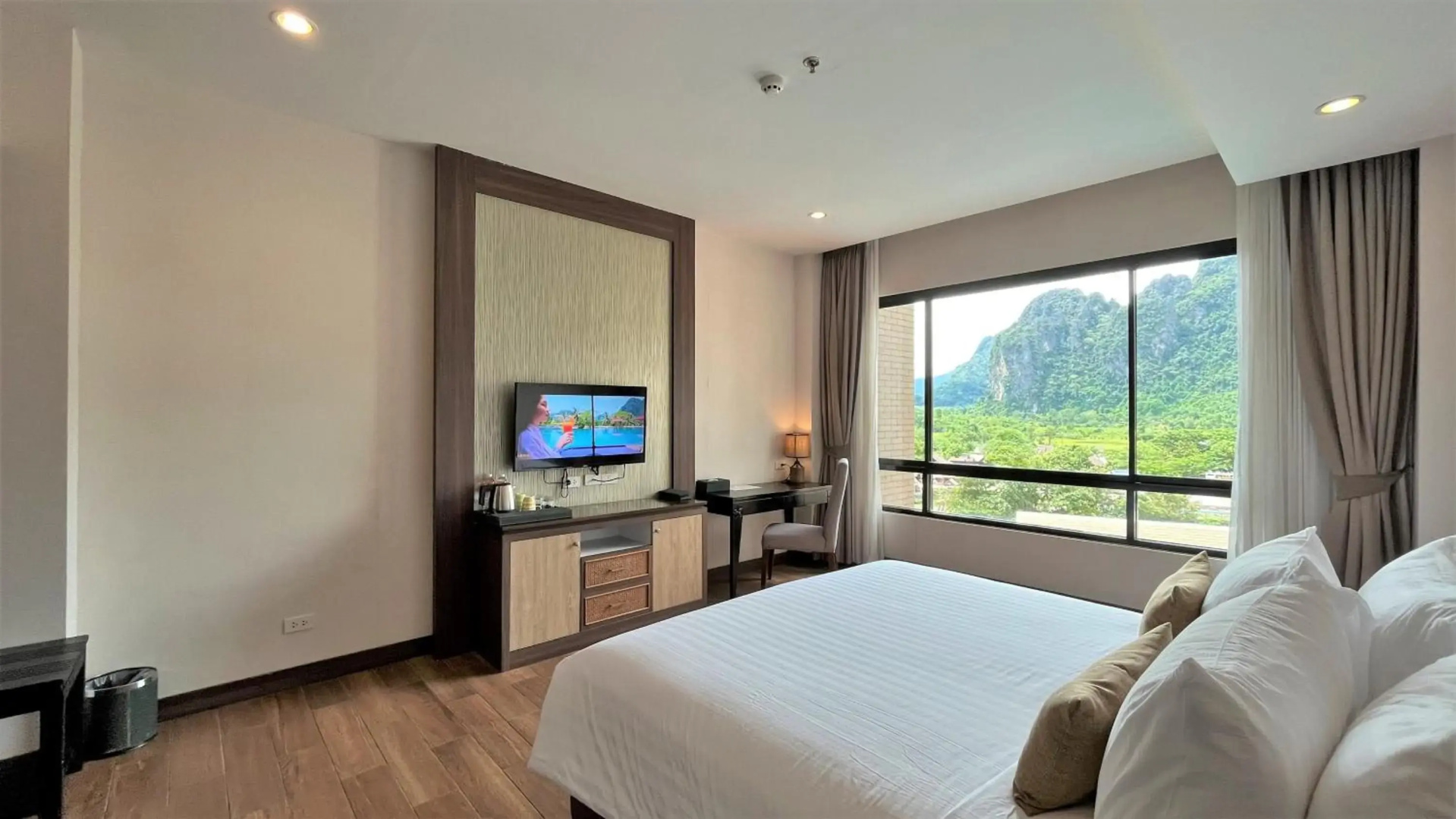 Amari Vang Vieng