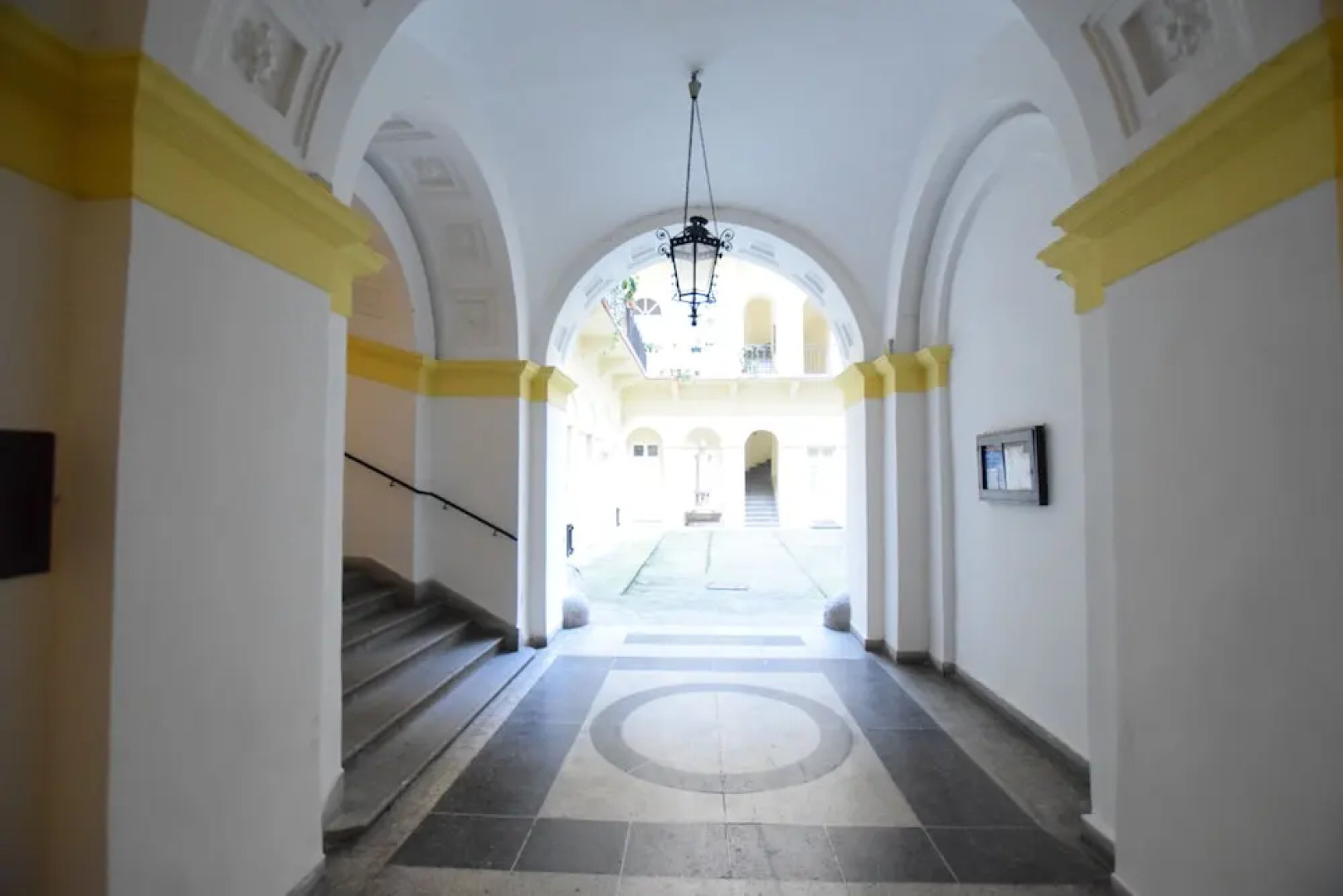 Hi5 Apartments - Chain Bridge