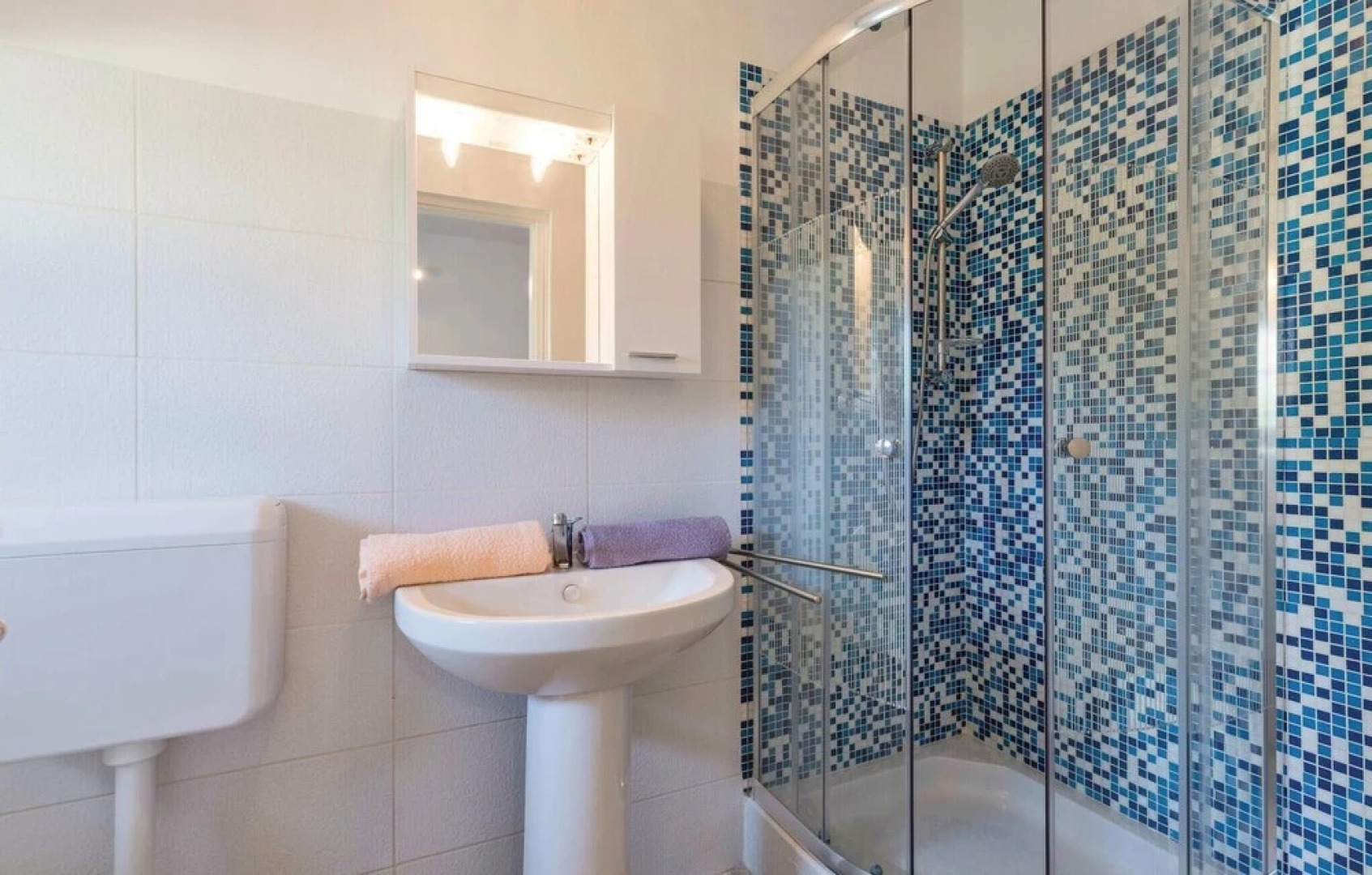 Nice Home in Sisan With Wifi and 3 Bedrooms