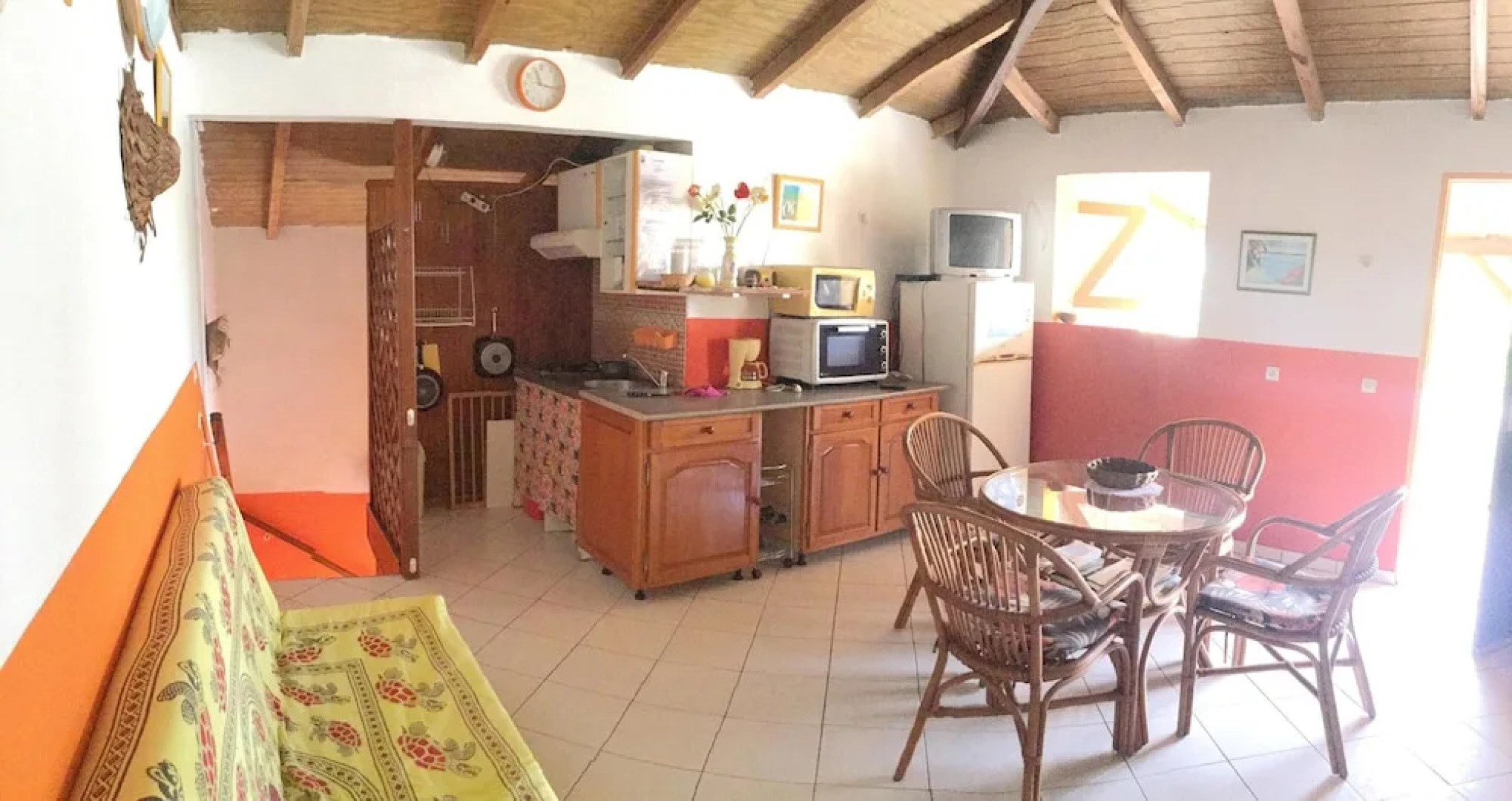 House With 2 Bedrooms in Le Moule, With Enclosed Garden and Wifi - 2 k