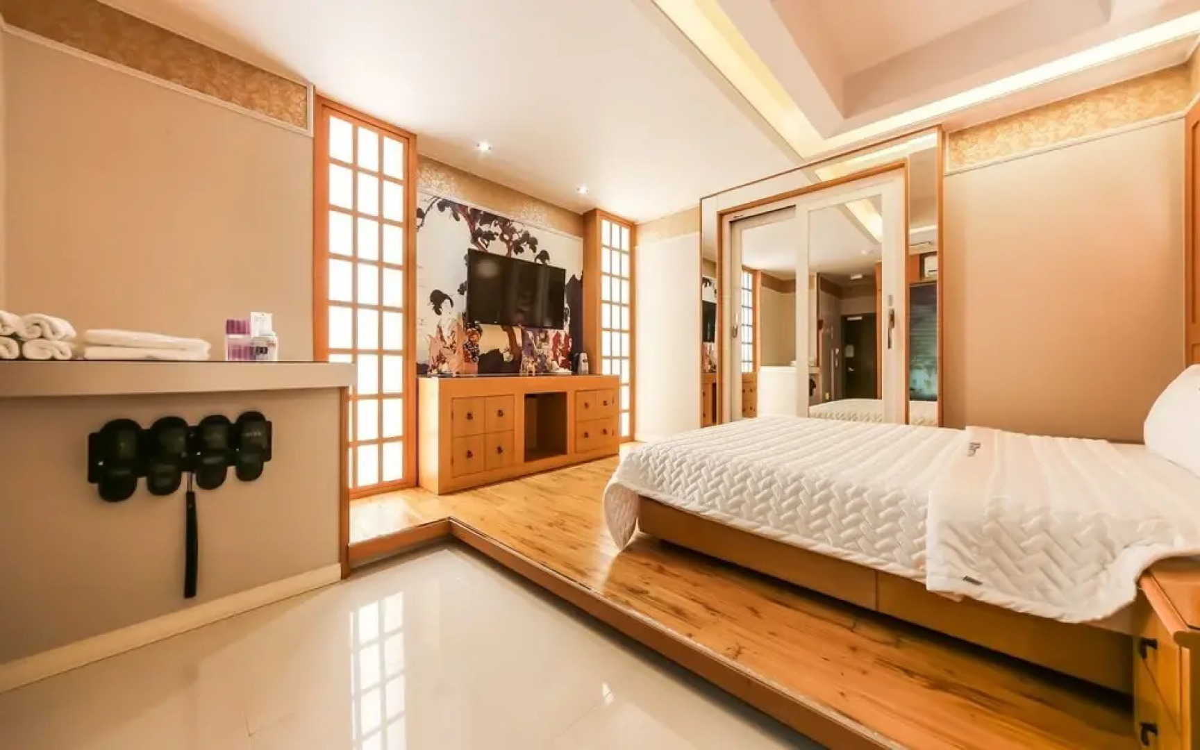 Yeongdeok Ganggu Port Into