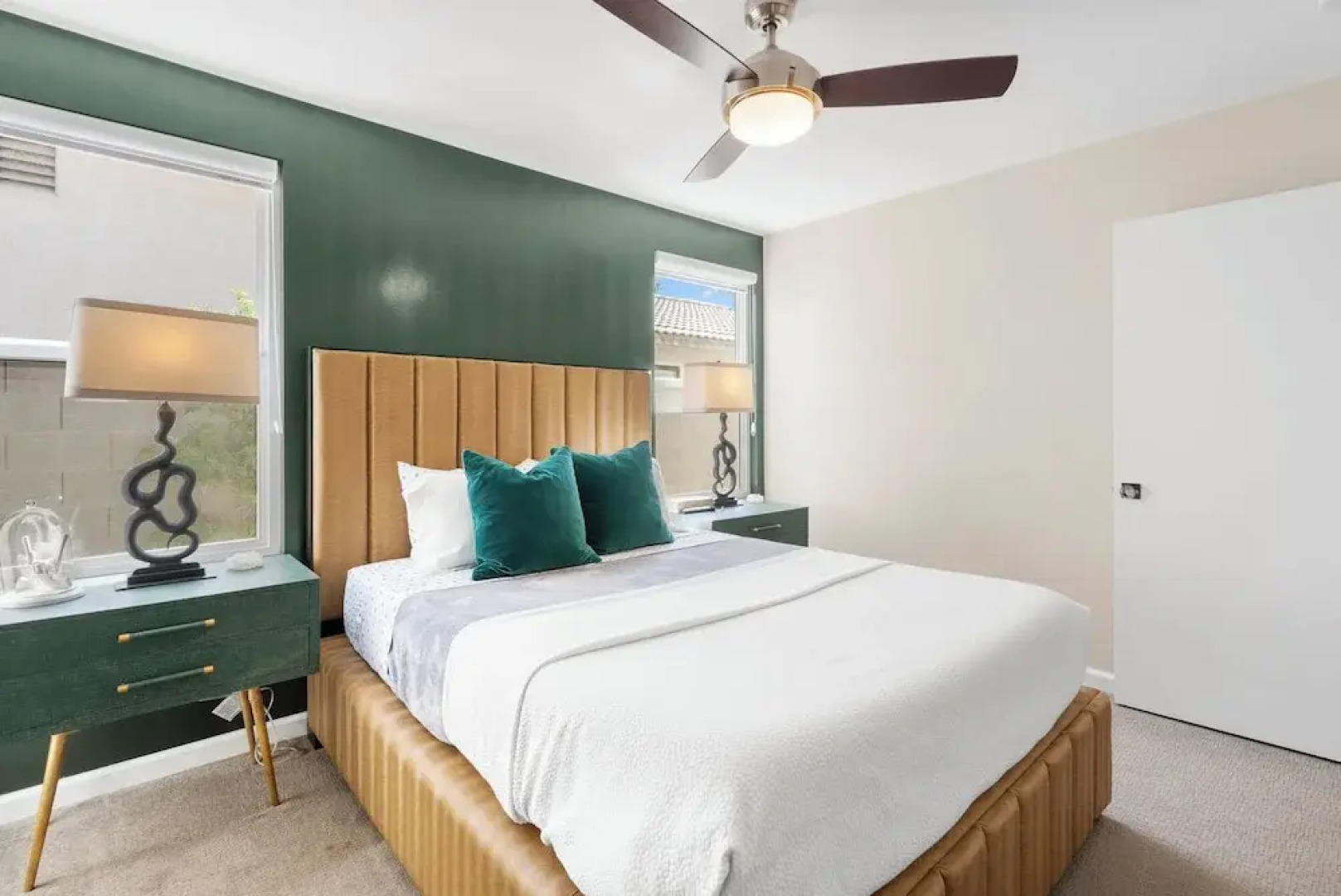 Oasis of Palm Springs