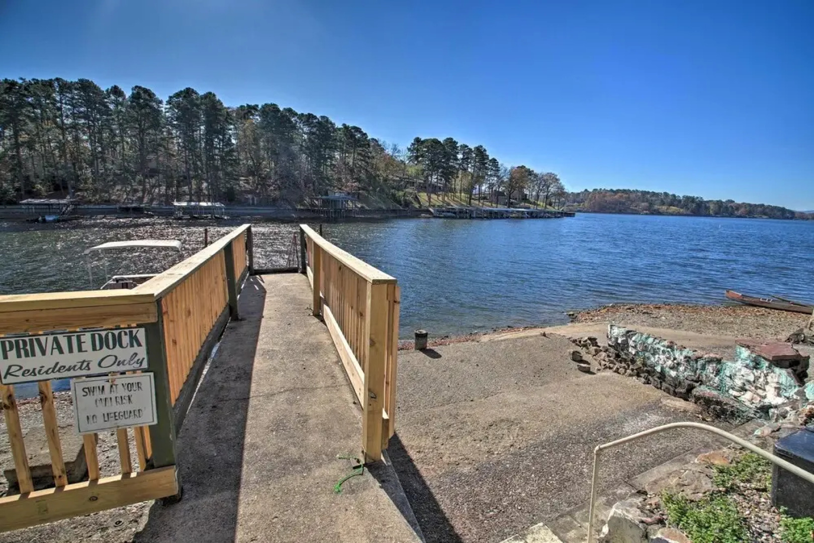 Hot Springs Condo w/ Lake Access & Boat Dock!