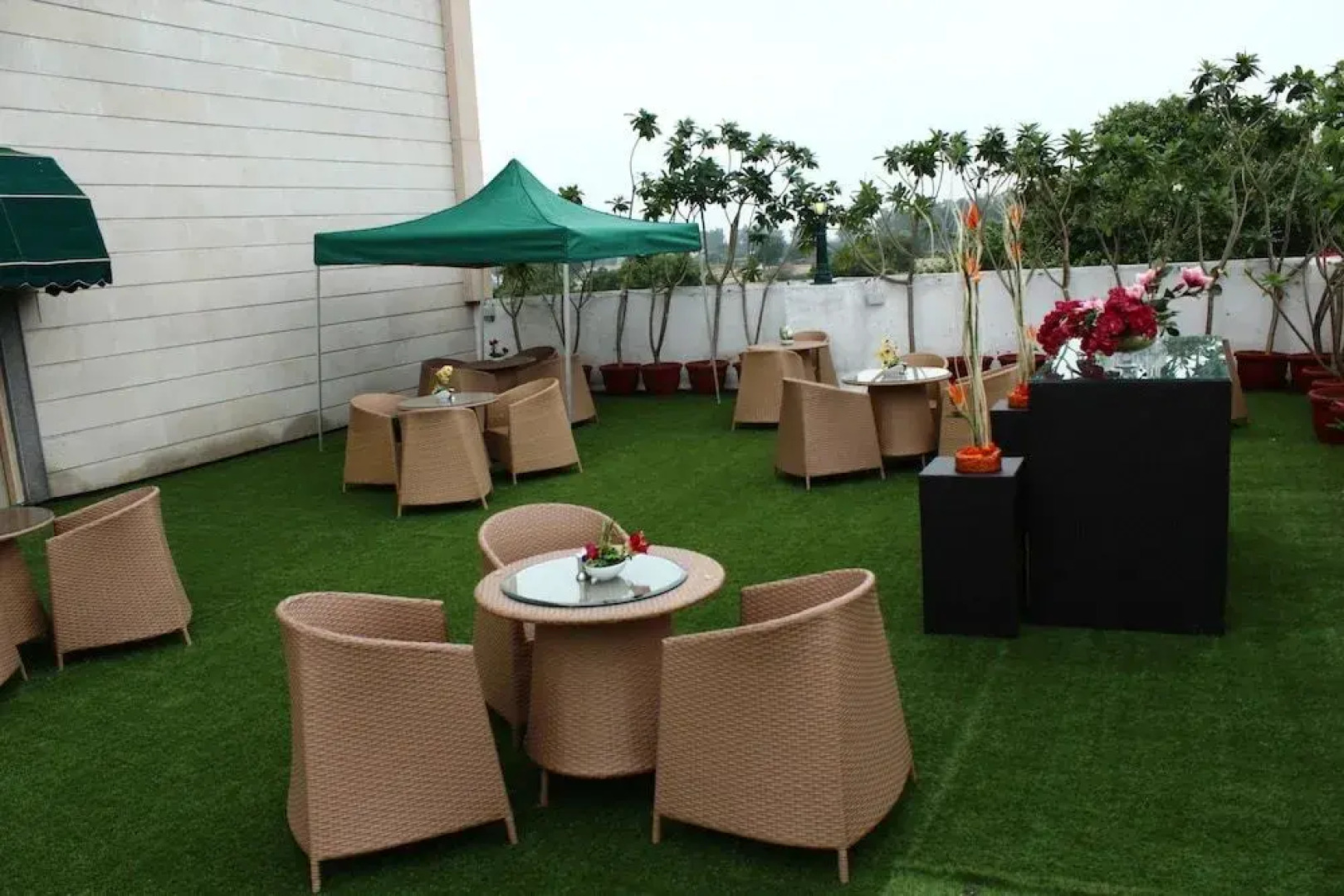 Nidhivan Hotels & Resorts