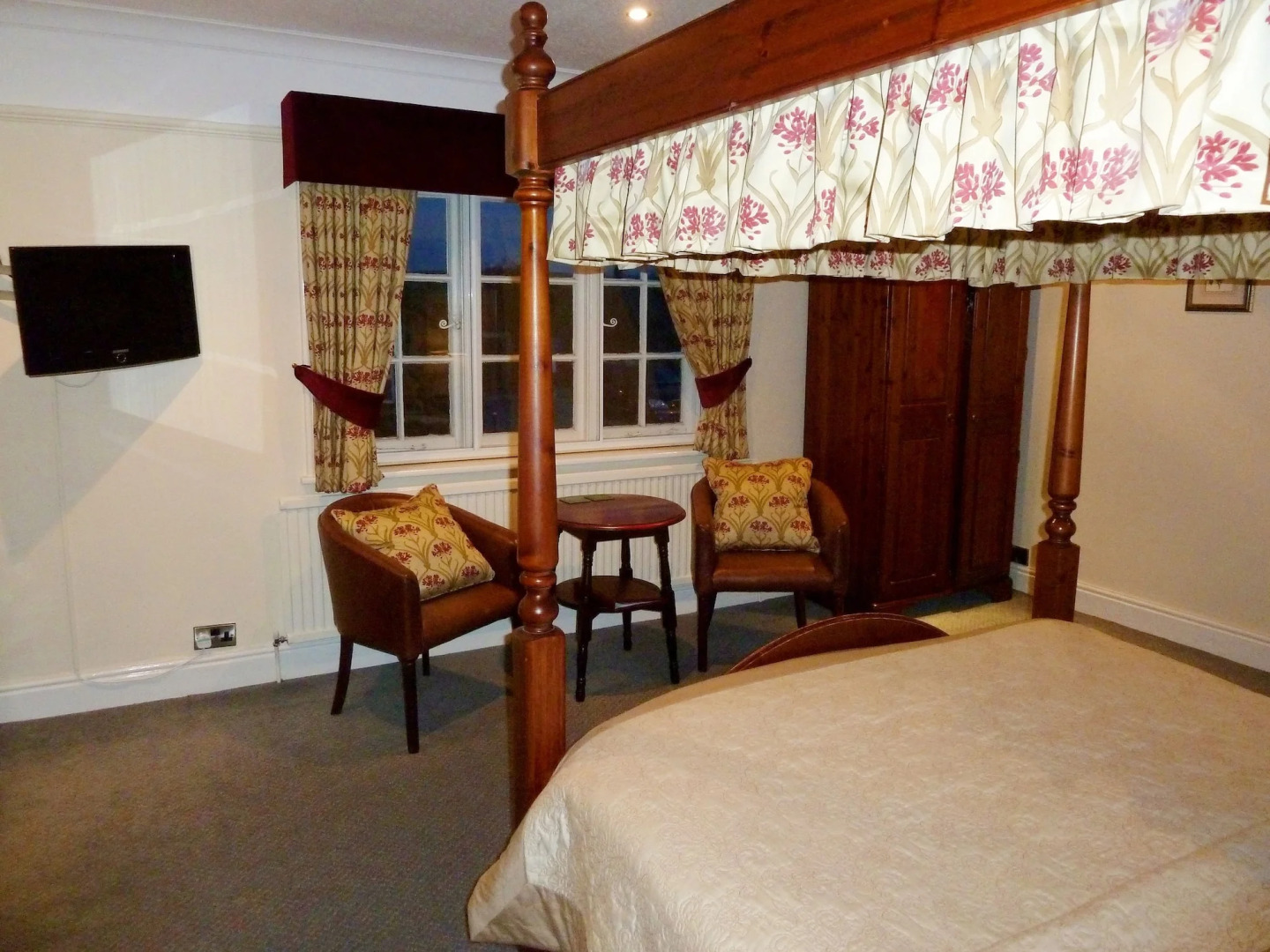 Blacksmiths Arms Inn