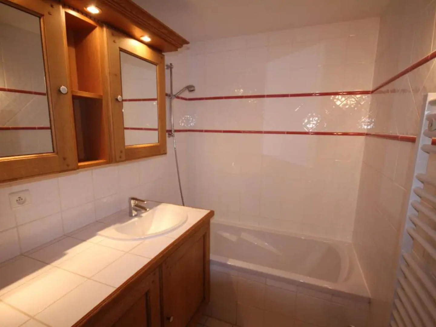 Appartement Villard-sur-Doron, 4 pièces, 8 personnes - FR-1-293-64