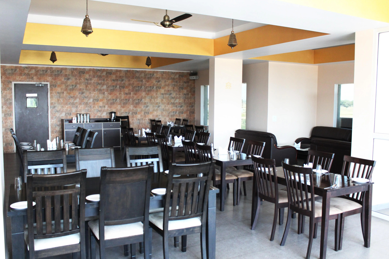 Adhunik Hotel Behror