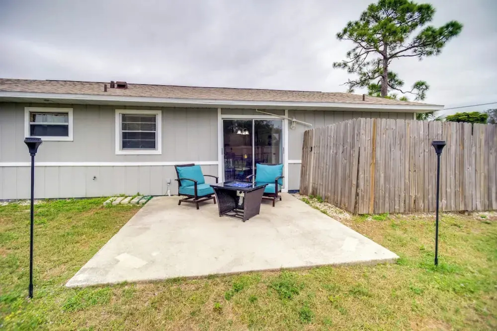 Fort Myers Vacation Home w/ Patio ~ 14 Mi to Beach