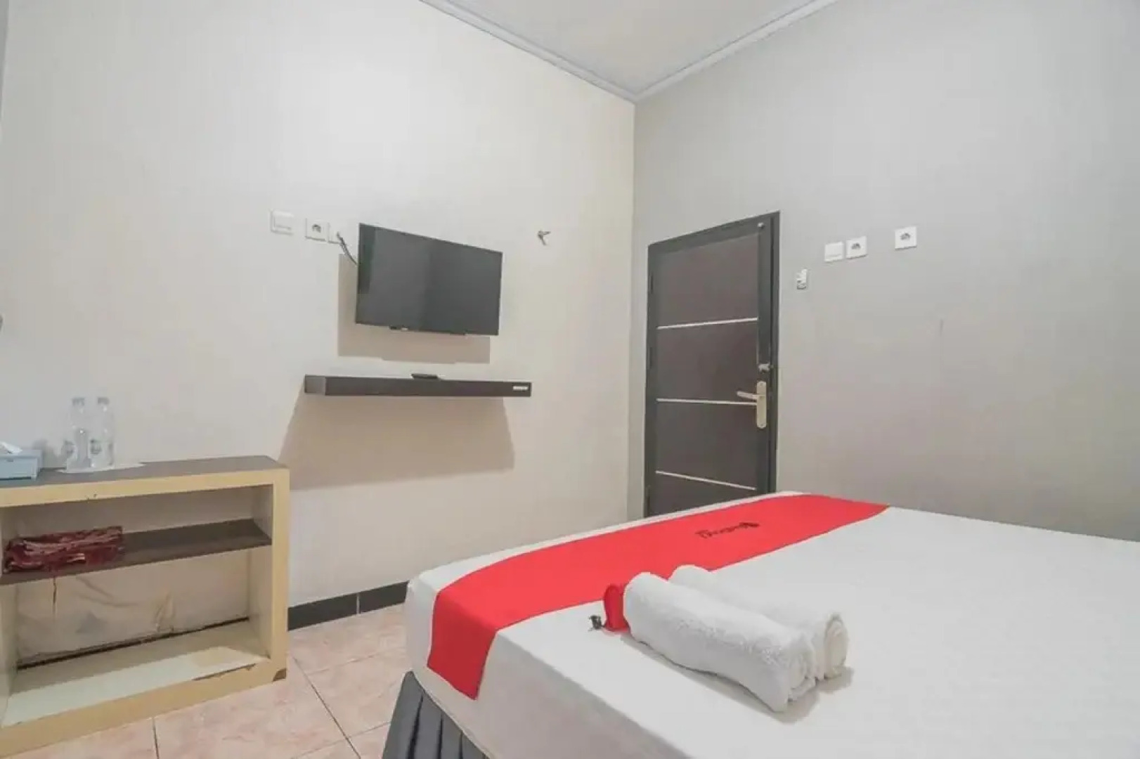 Hotel Aqila by Reddoorz