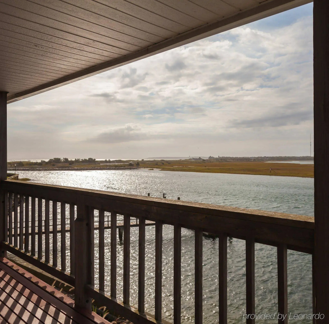 Red Jacket Beach Resort