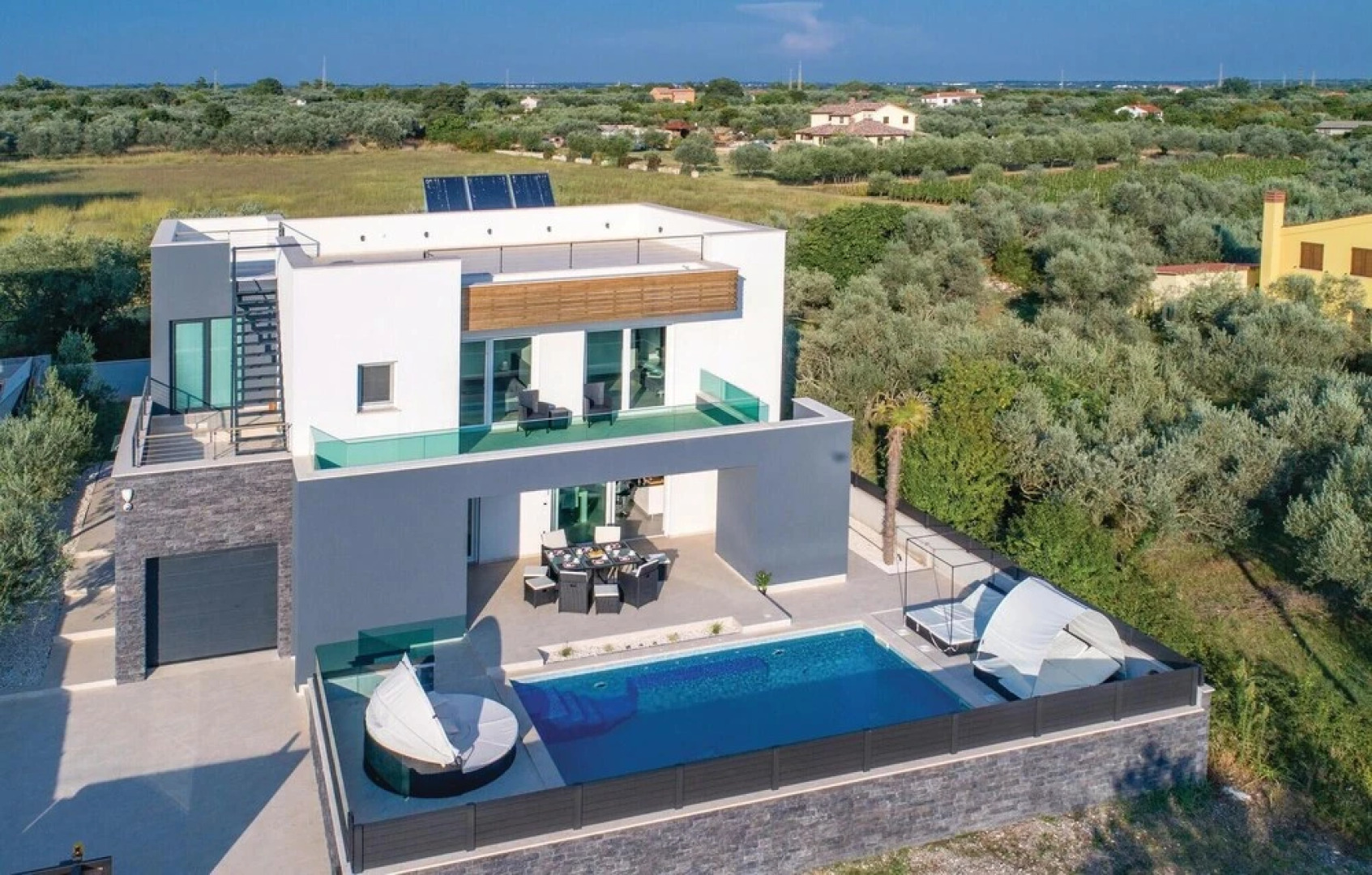 Awesome Home in Fazana With Wifi and 5 Bedrooms