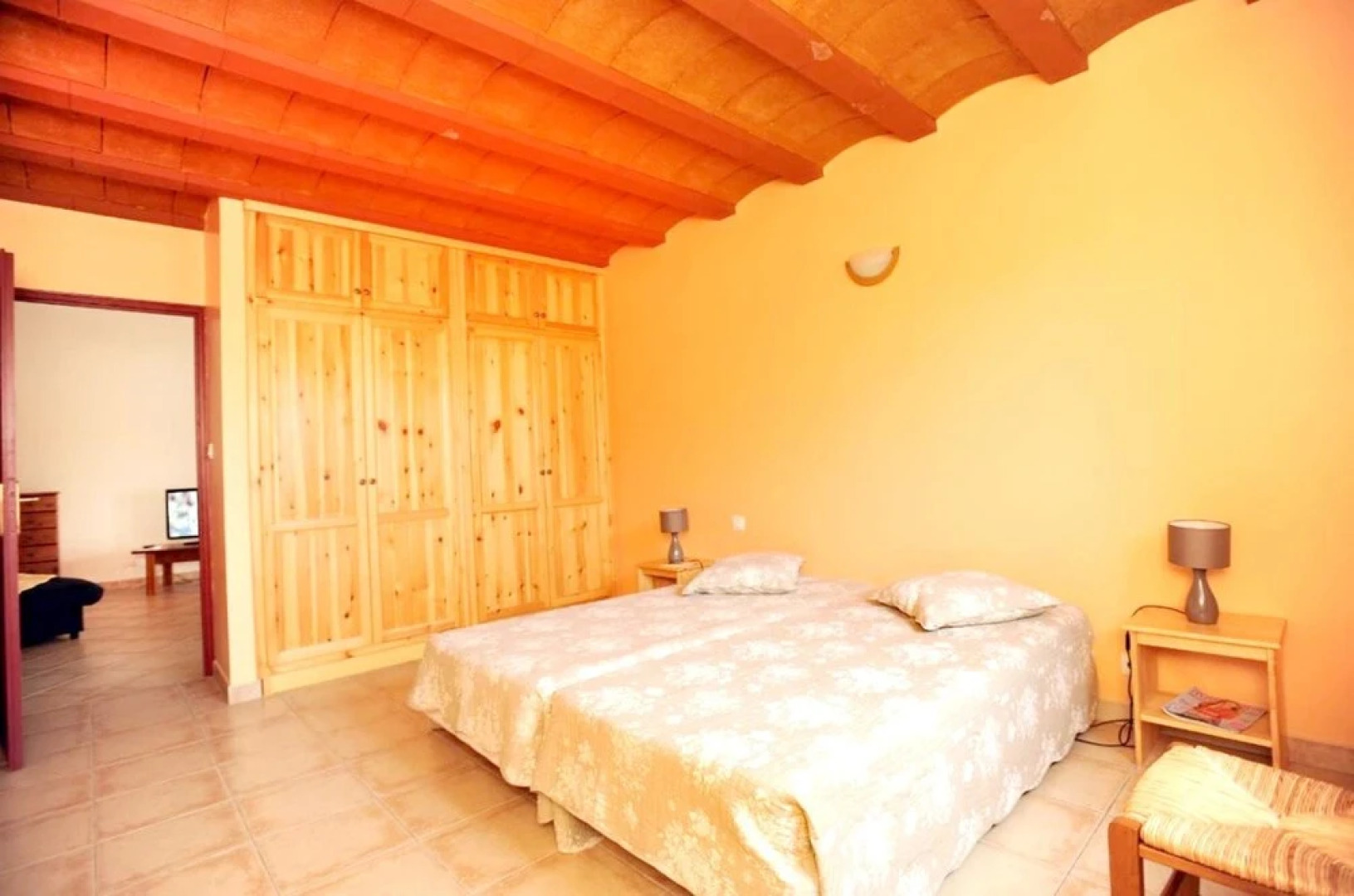 House With 3 Bedrooms in Thuir, With Wonderful Mountain View, Furnishe