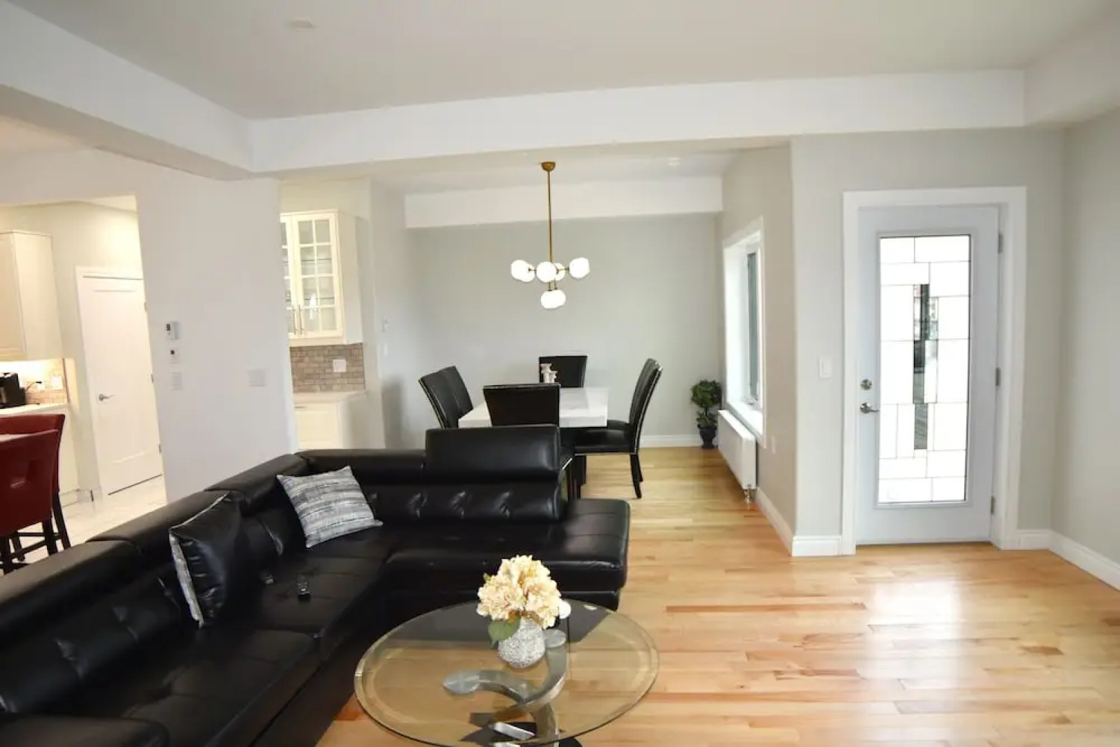 Aurora Deluxe Vacation Guest House