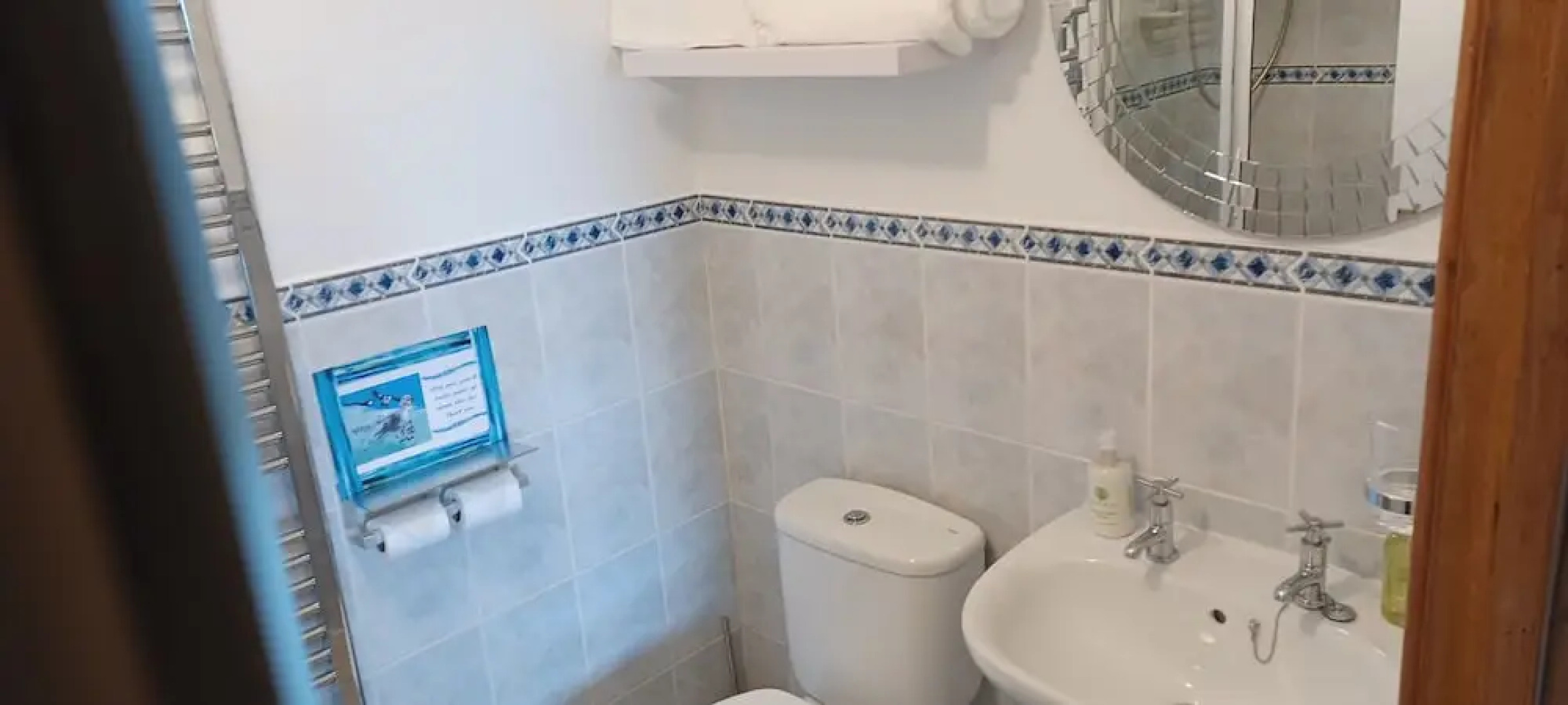 Relax With Amazing Views! 1-bed Studio in Tegryn