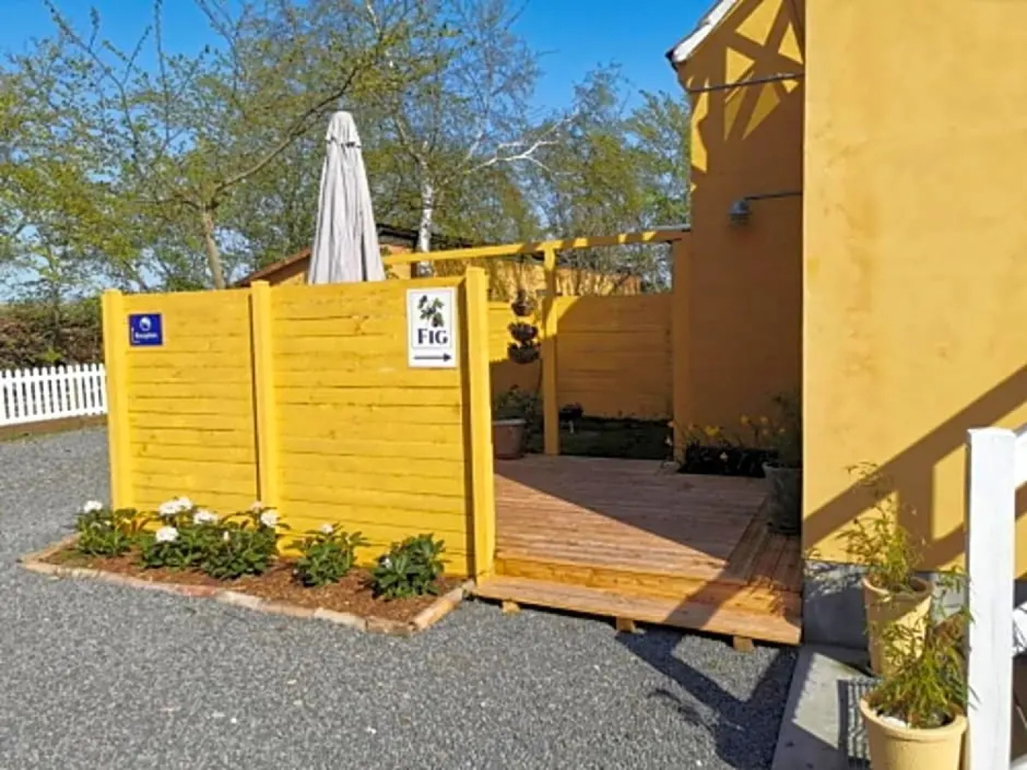 The FIG Studio - "Den Gule Svane" Guest House - near Rønne & Beach