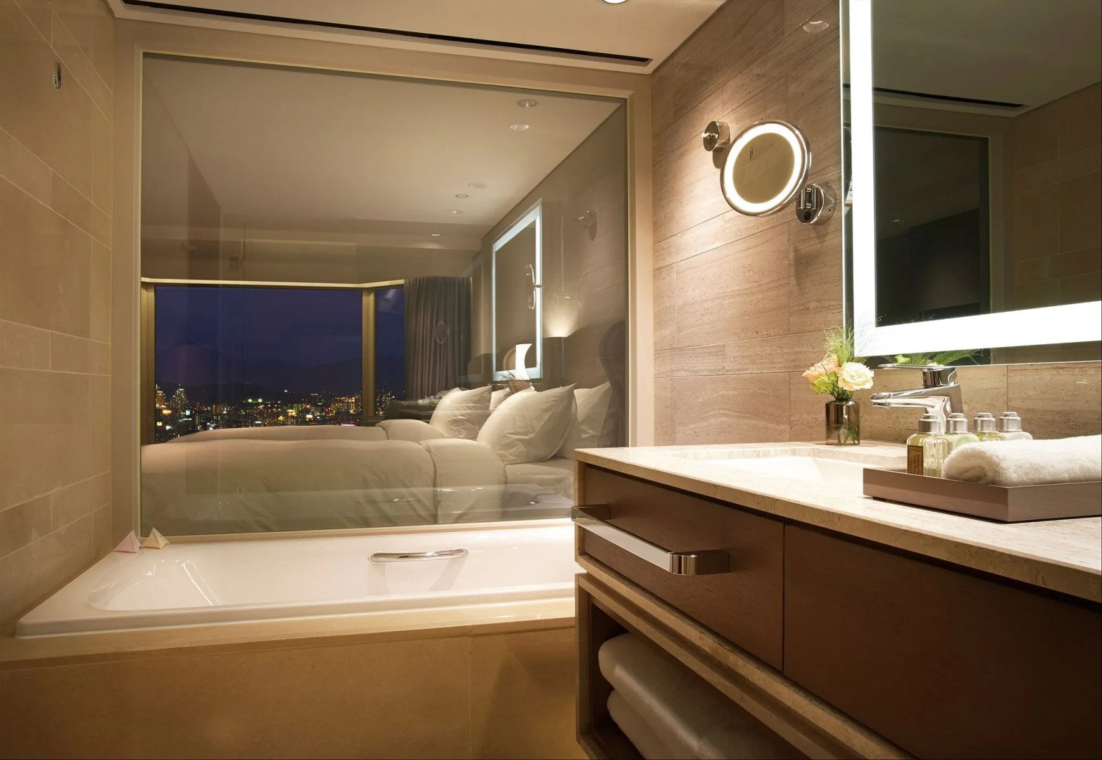 Paradise Hotel Busan