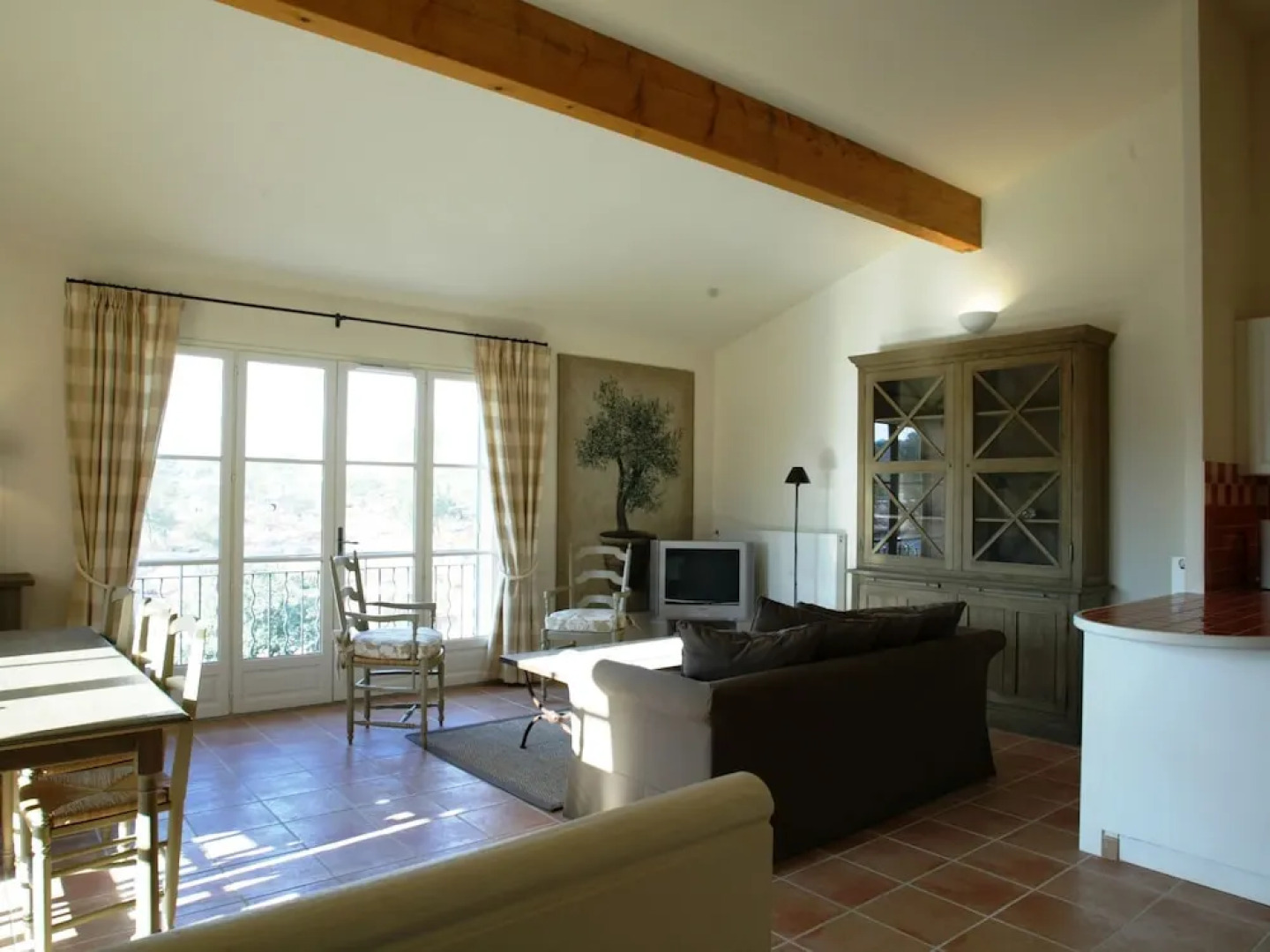 Provencal Holiday Home With Dishwasher not far From Fréjus