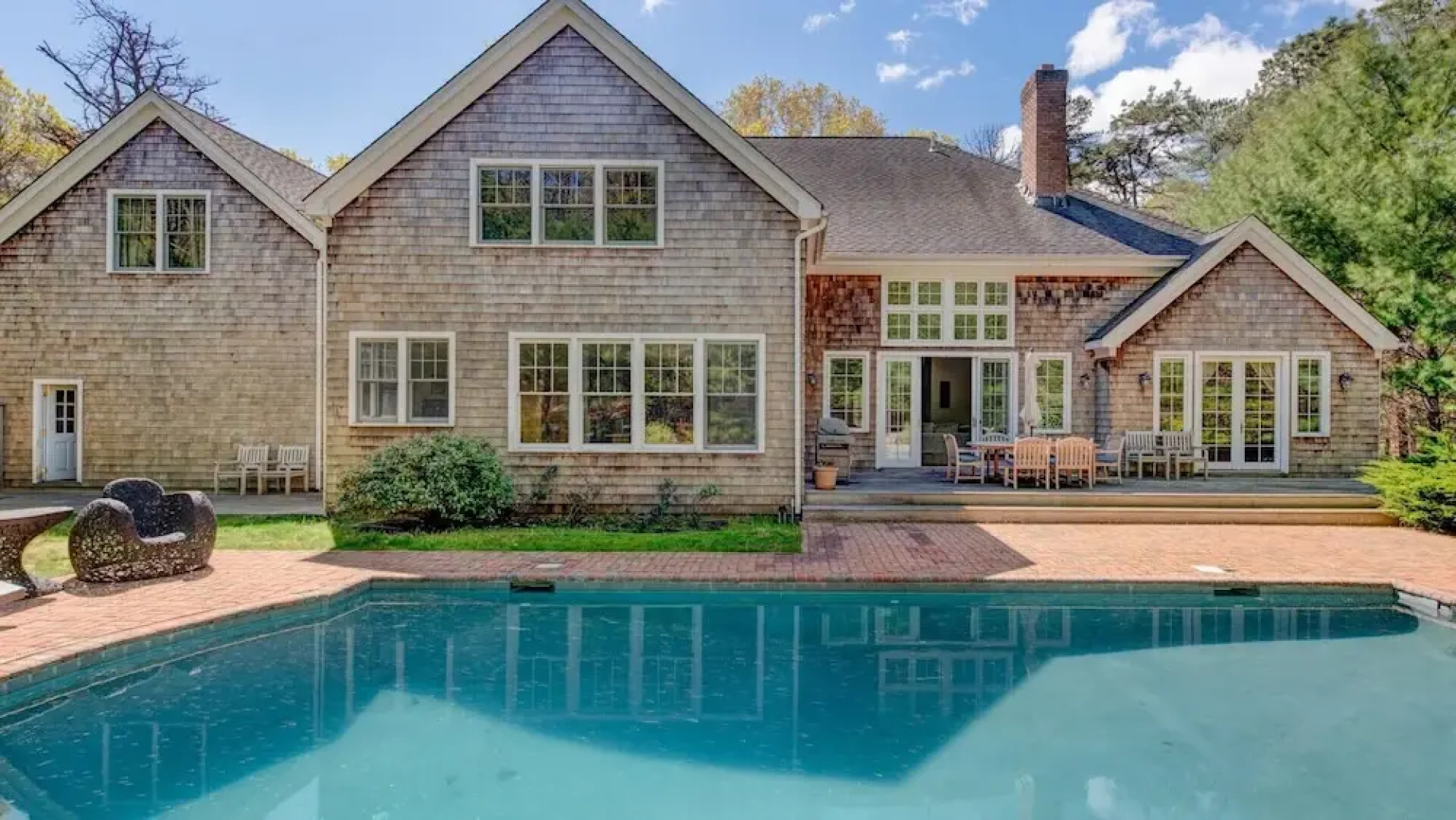 Traditional East Hampton Estate