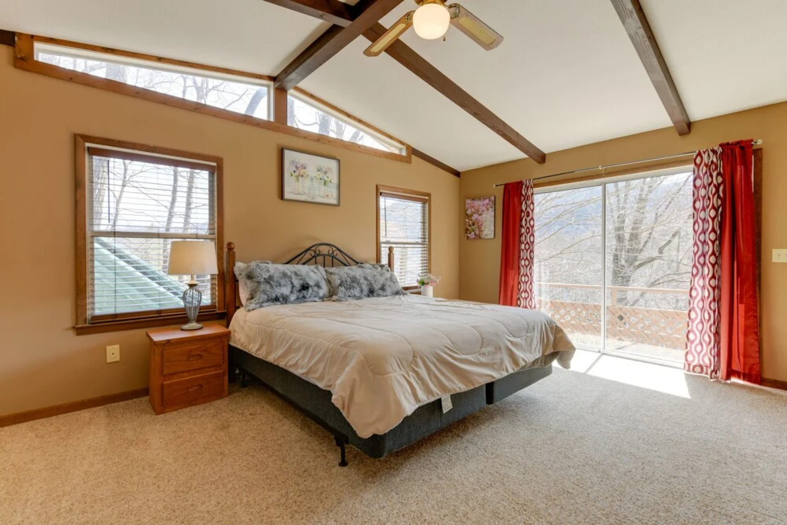 Mountain-view Maggie Valley House w/ Spacious Deck