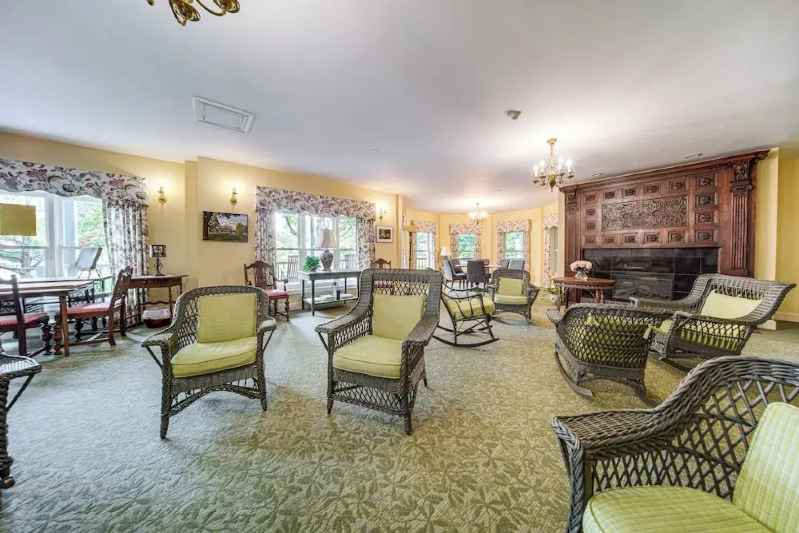 Experience Chautauqua! Newly Renovated Studio