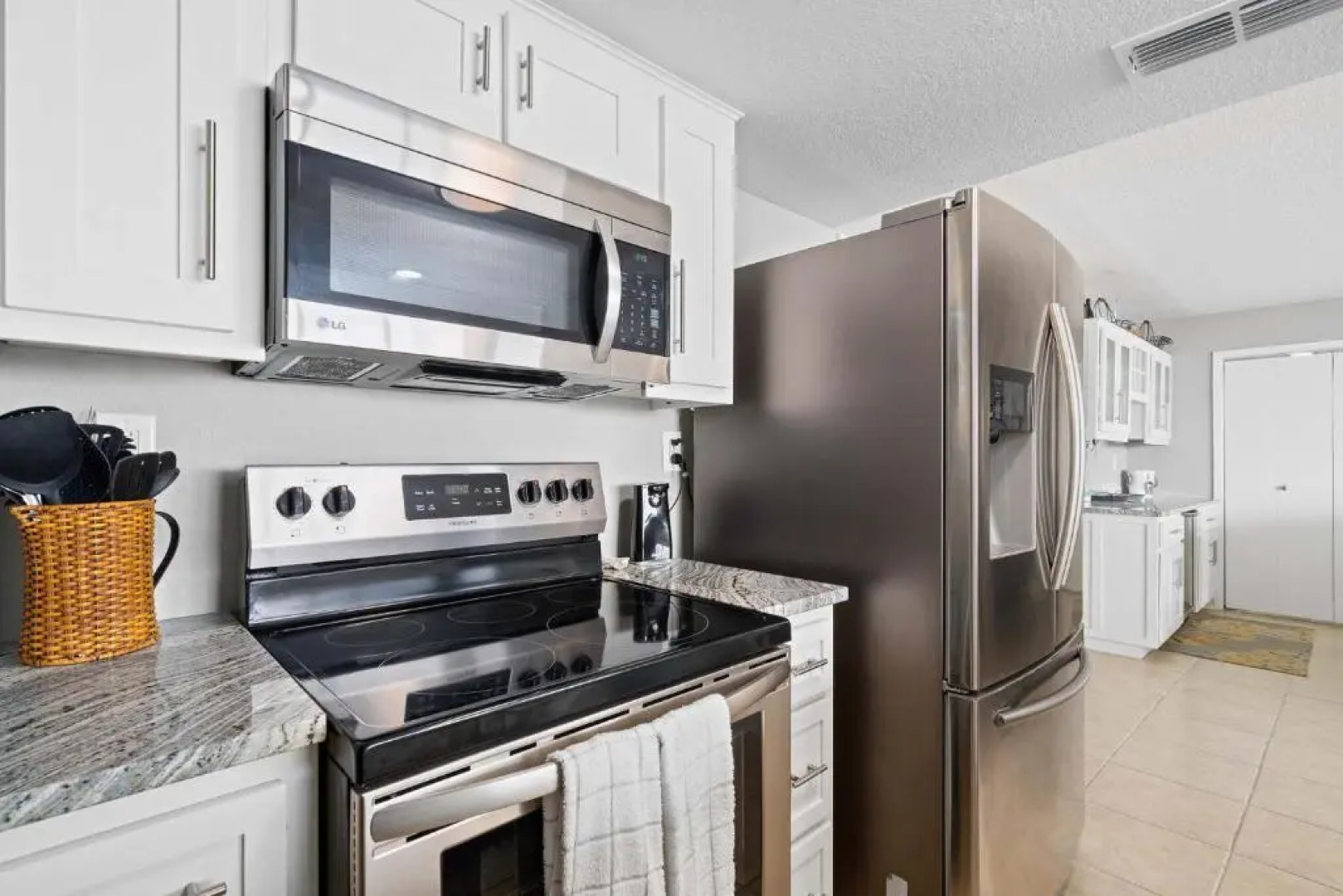 LR #207 - Big Daddy's Place