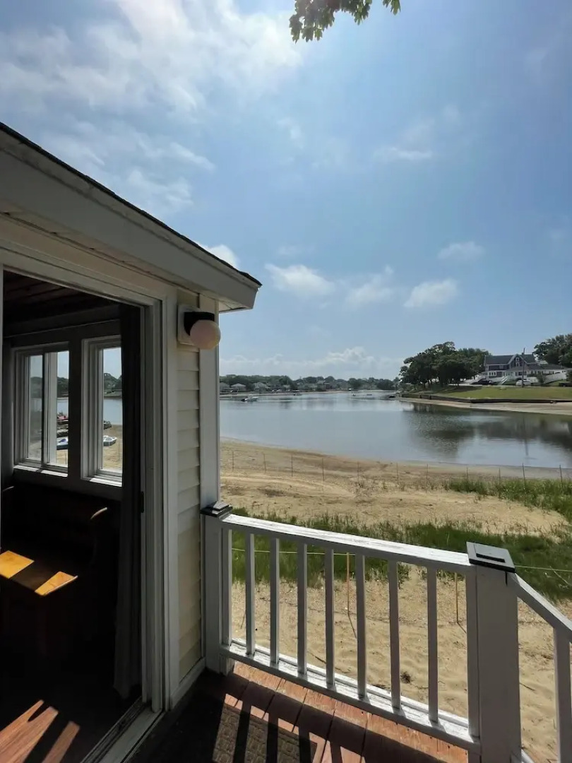 The Onset Beach Compound-Cape Cod Beach Resort & Oceanic Habitat