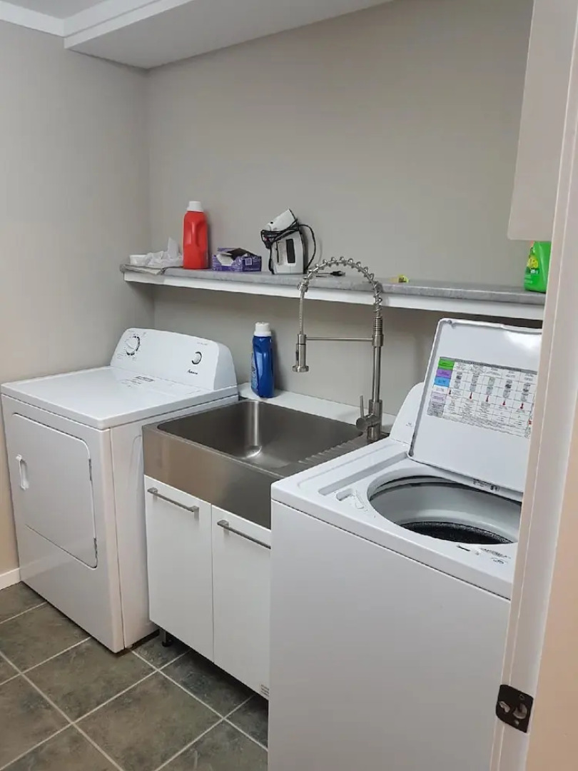 The Chirping Cricket Bed & Breakfast