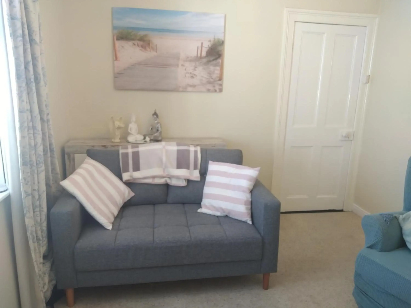 Sea View Cottage, 2 double bedrooms with stunning views