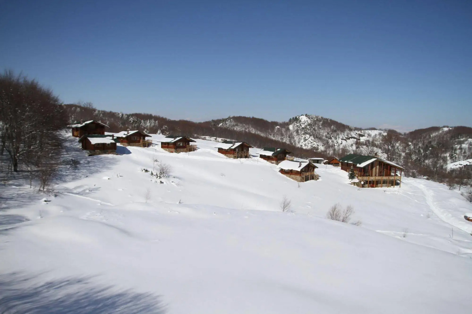 Sfendamos Wood Village