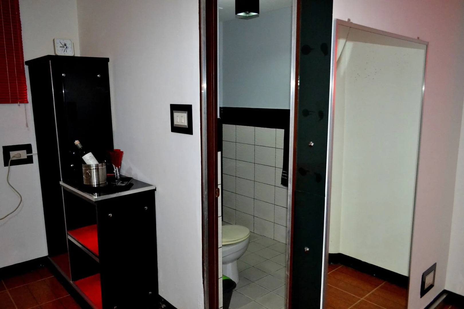 Micky Santoro Hotel & Restaurant