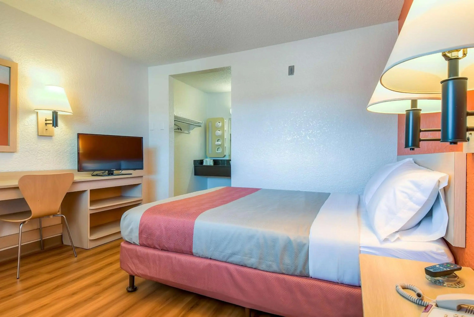 Motel 6 Rowland Heights, CA - Los Angeles - Pomona