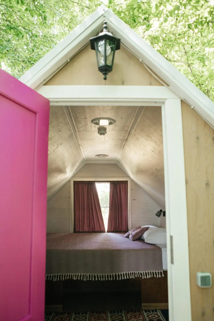 Творческий глэмпинг Скворечник