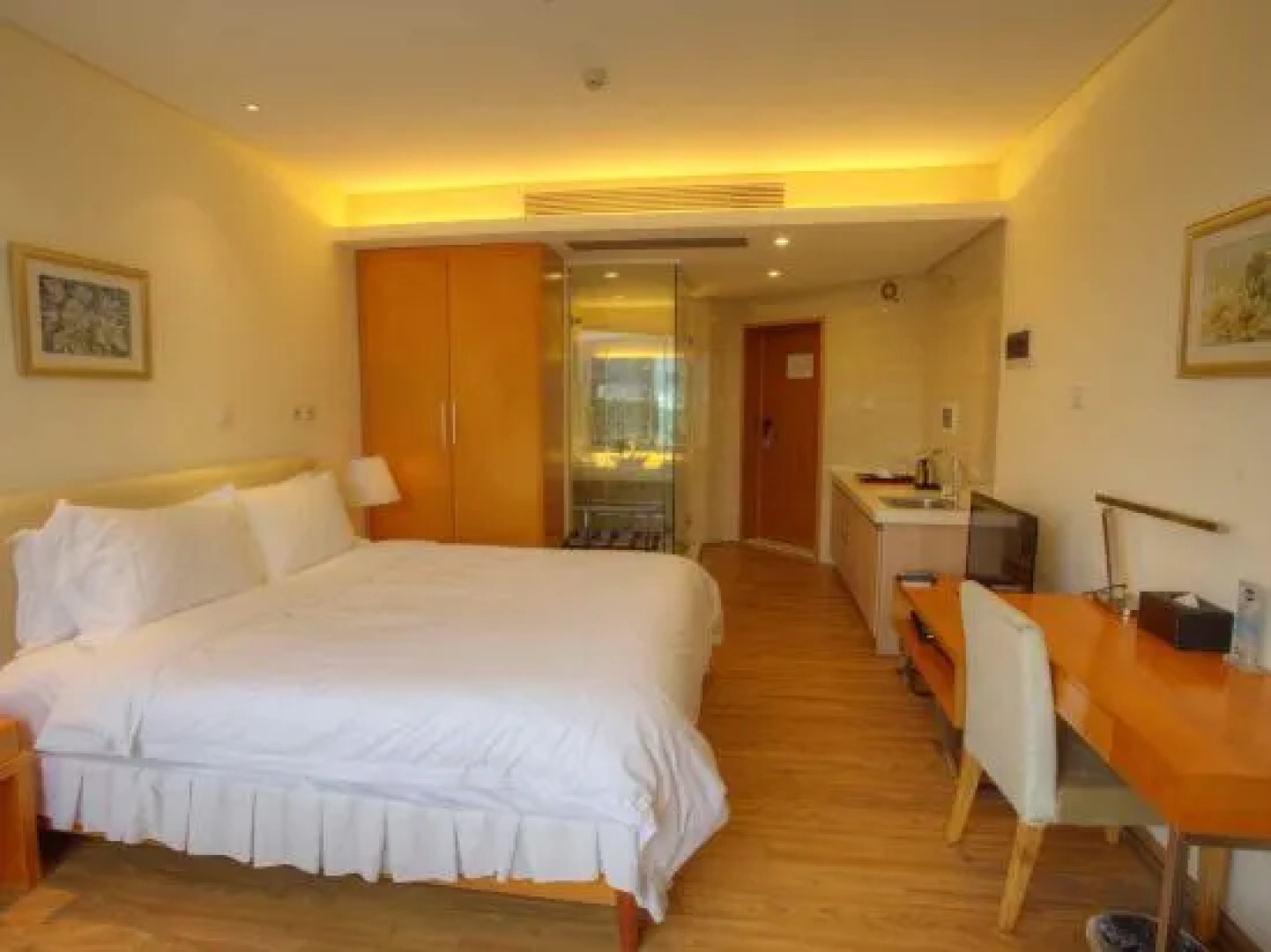 Fuxian Lake Lan'an Holiday Hotel