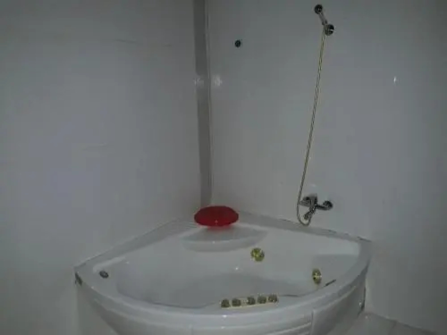 Hatfield Hotel And Suites