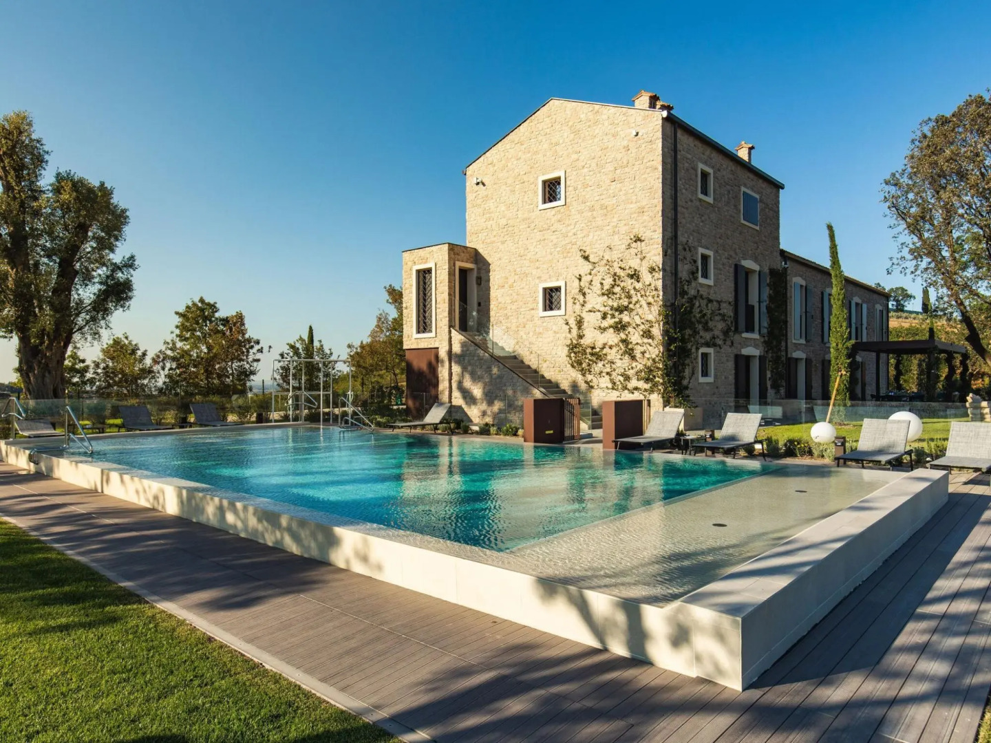 Premium Holiday Home in Castel San Pietro Terme With Pool