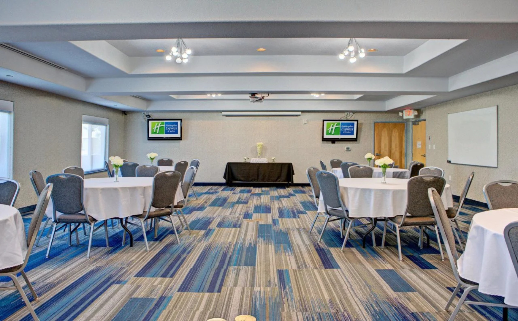 Holiday Inn Express & Suites Austin NE - Hutto by IHG