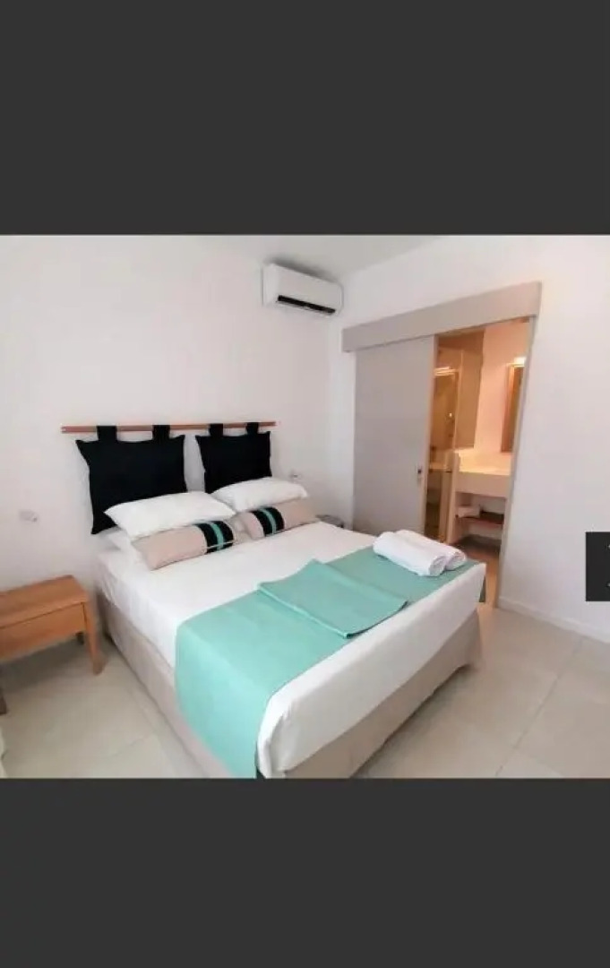 Eastern Blue Beachfront Luxury Apartment