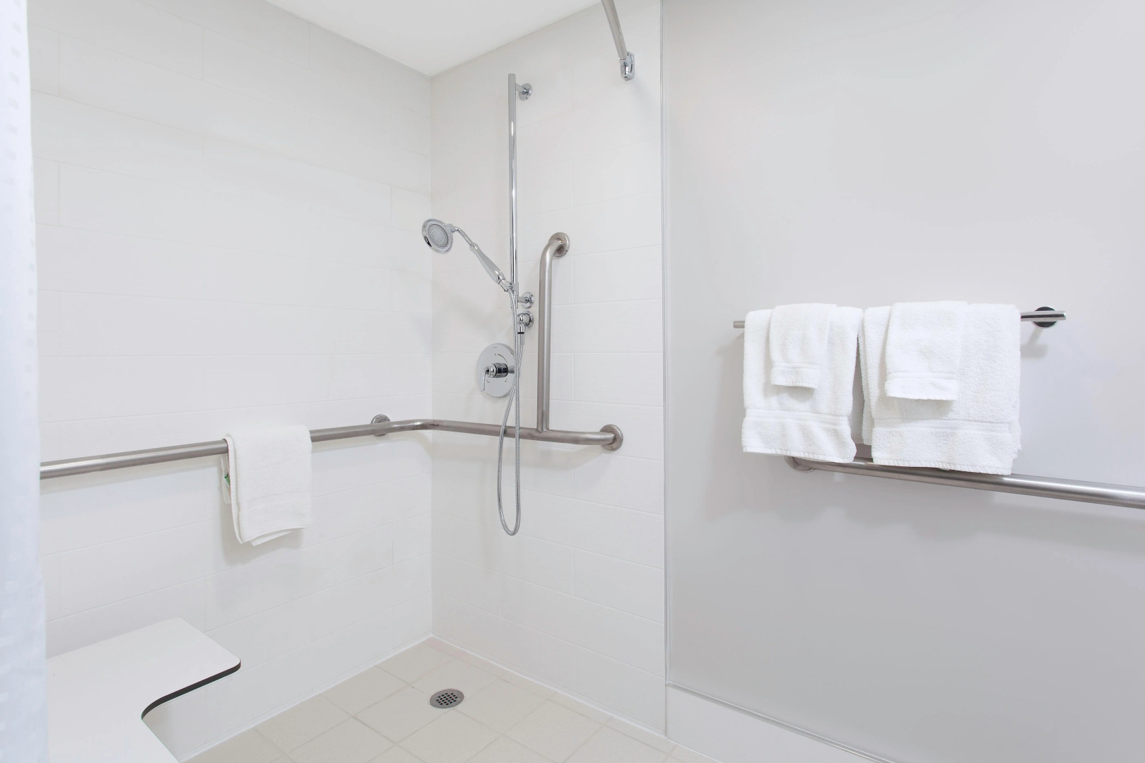 Holiday Inn Express & Suites Mississauga-Toronto Southwest by IHG