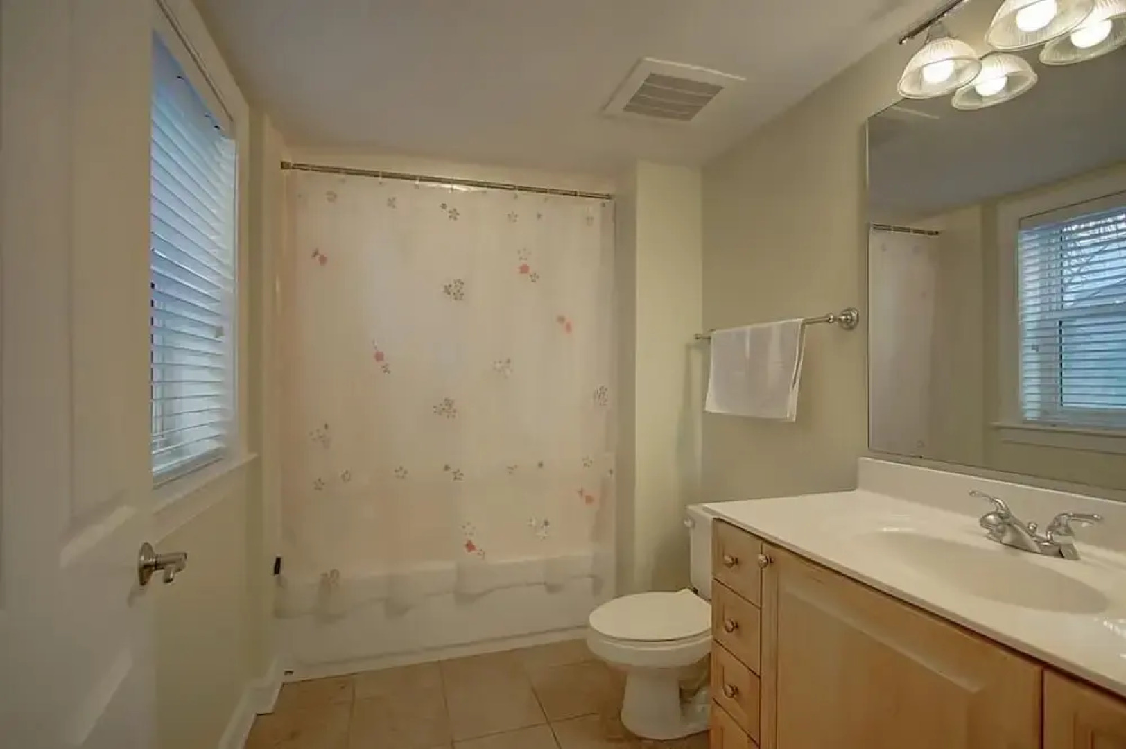 1010 Ocean Palms 103