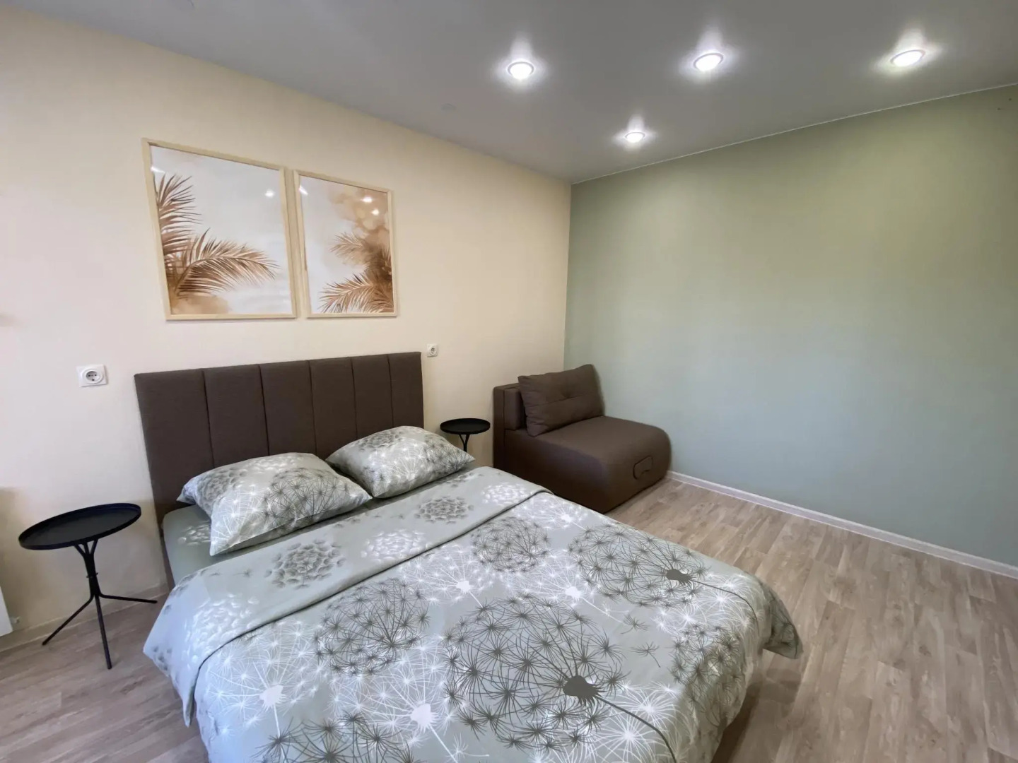 Желтый Нарцисс на улице Лесная