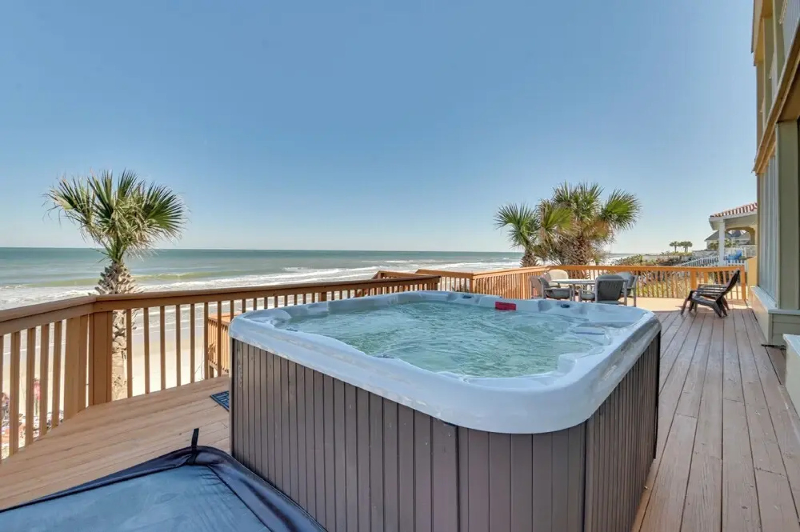 Oceanfront Escape on Wilbur Beach!