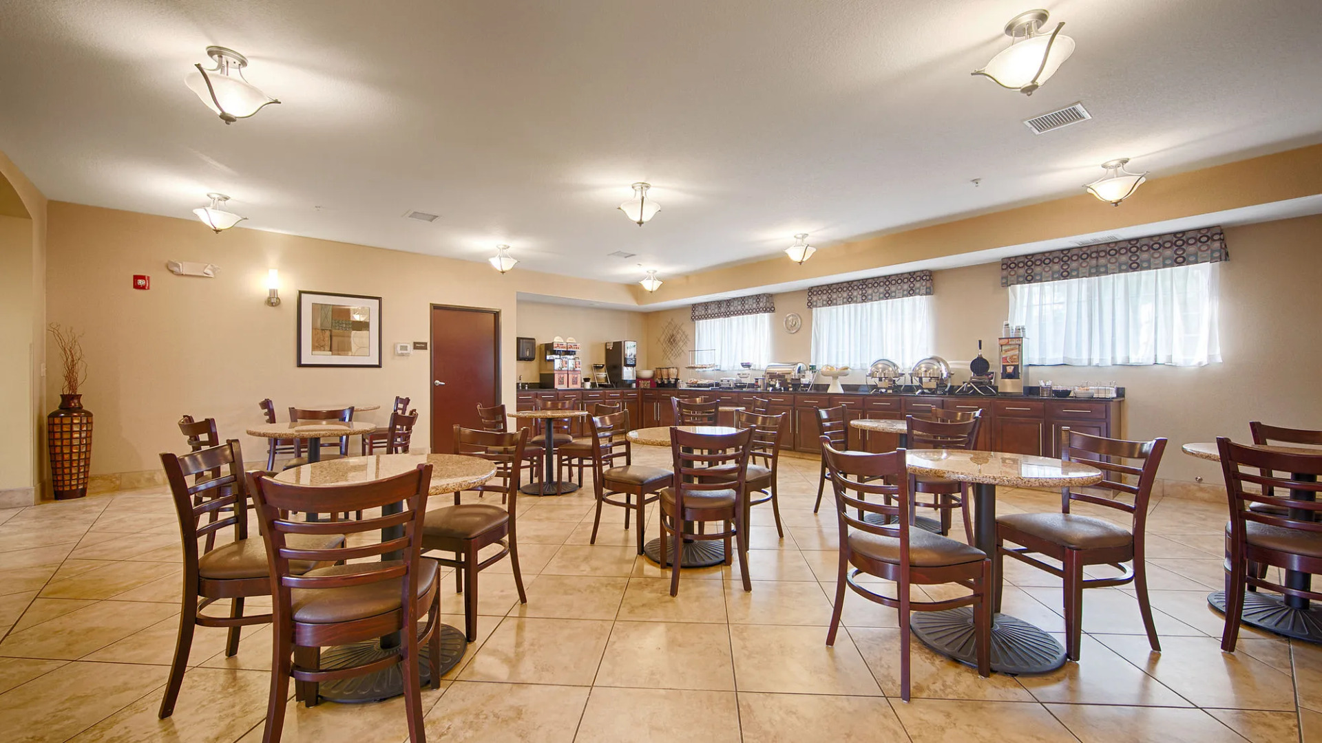 Best Western Plus Eastgate Inn & Suites