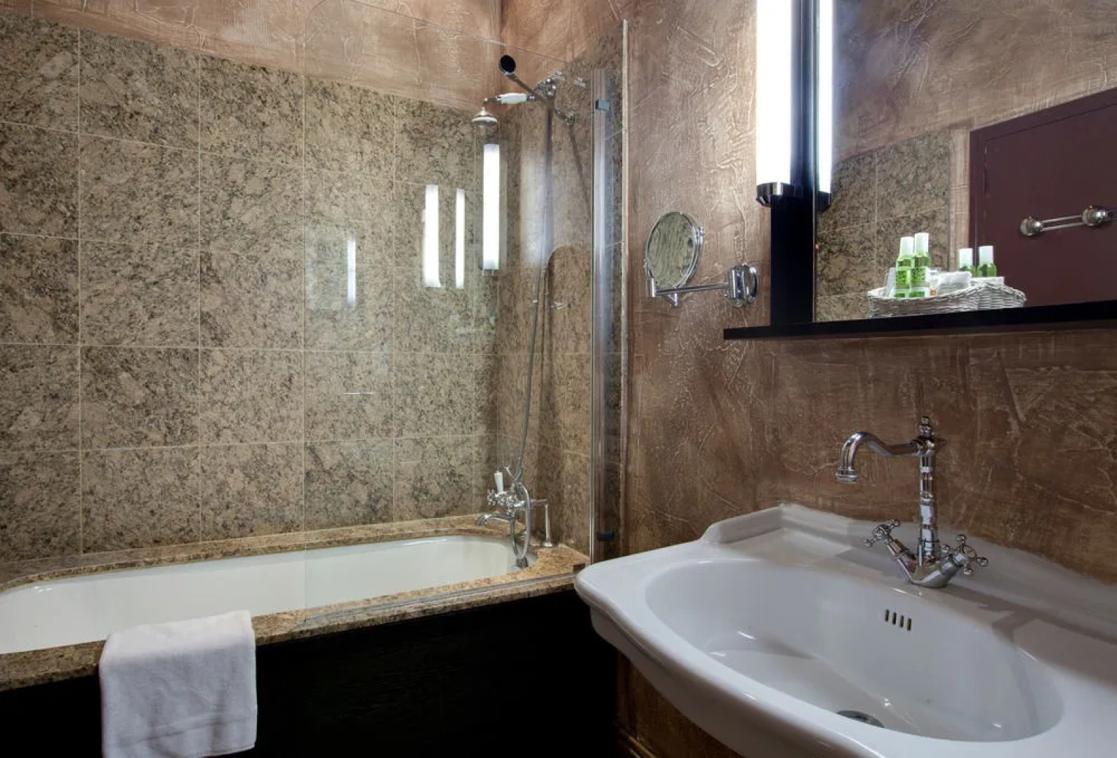 Le Pavillon De Gouffern