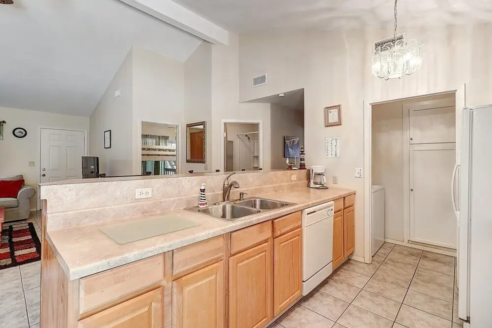 Seashell Memories 2 Bedroom Home by RedAwning